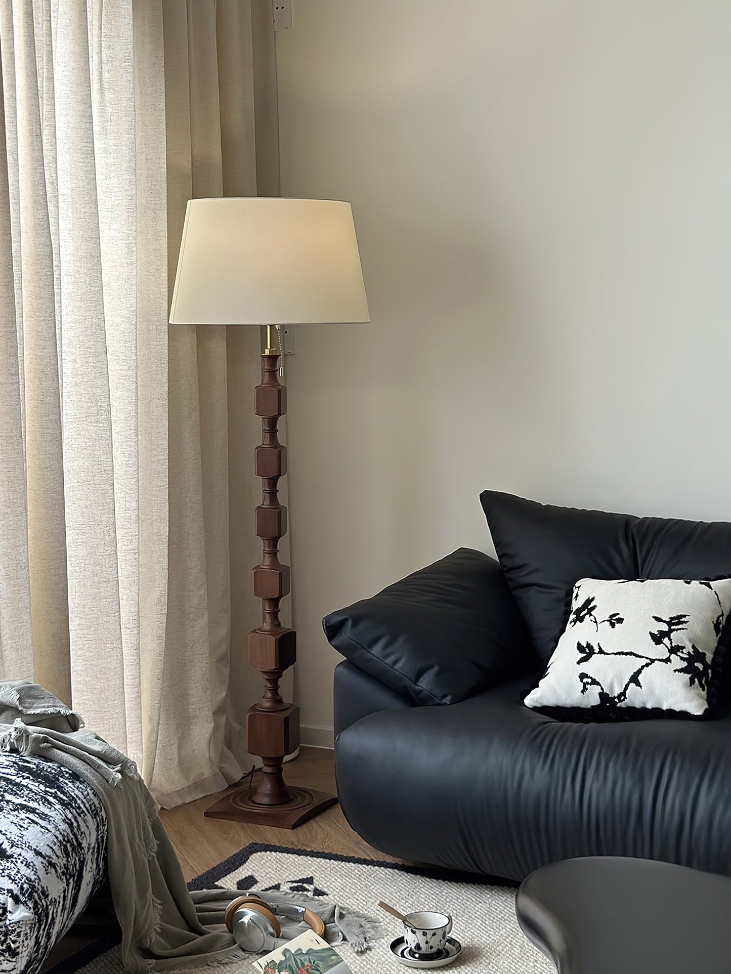 Hexas Floor Lamp | Wood & Metal | Gold and Walnut