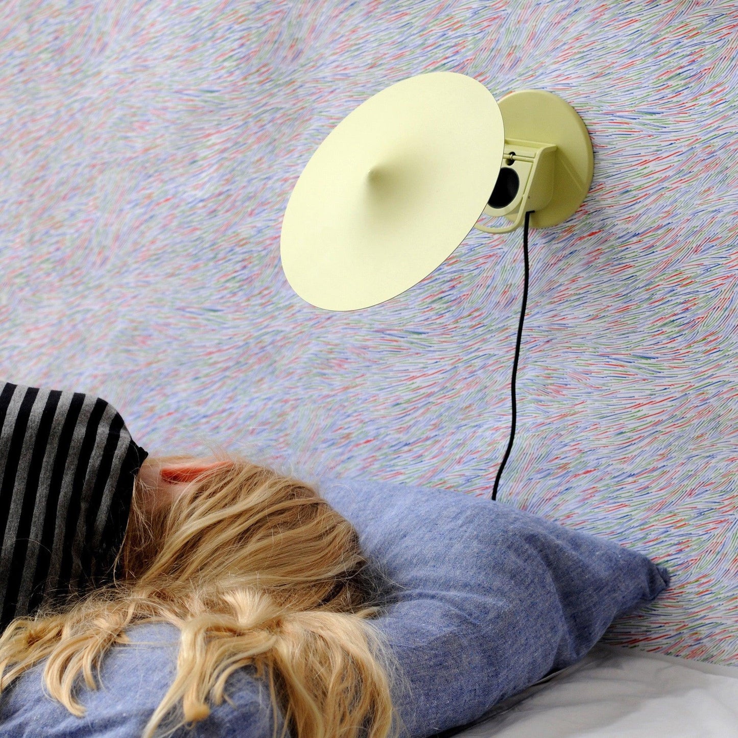 Adjustable Table Lamp | Aluminum & Metal | Multiple Colors