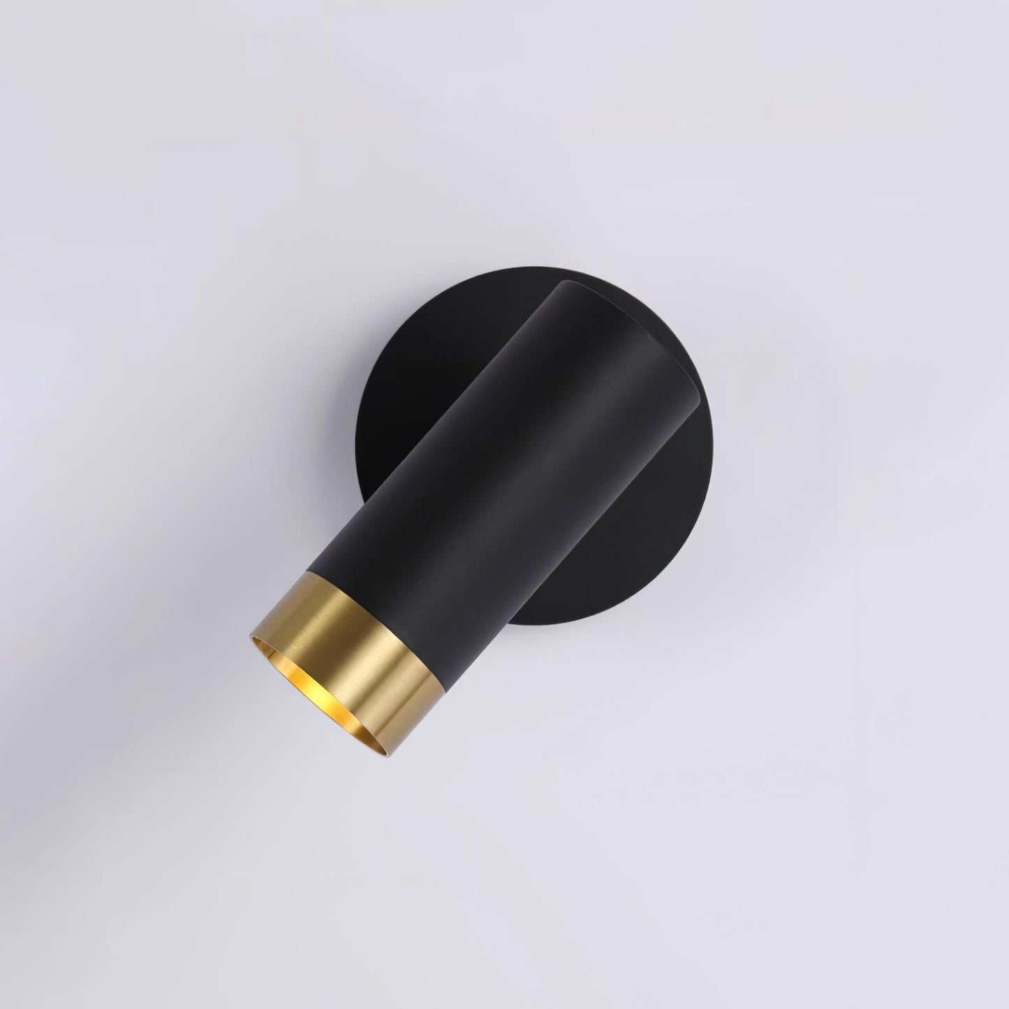 Karpo Wall Lamp | Metal | Black and White
