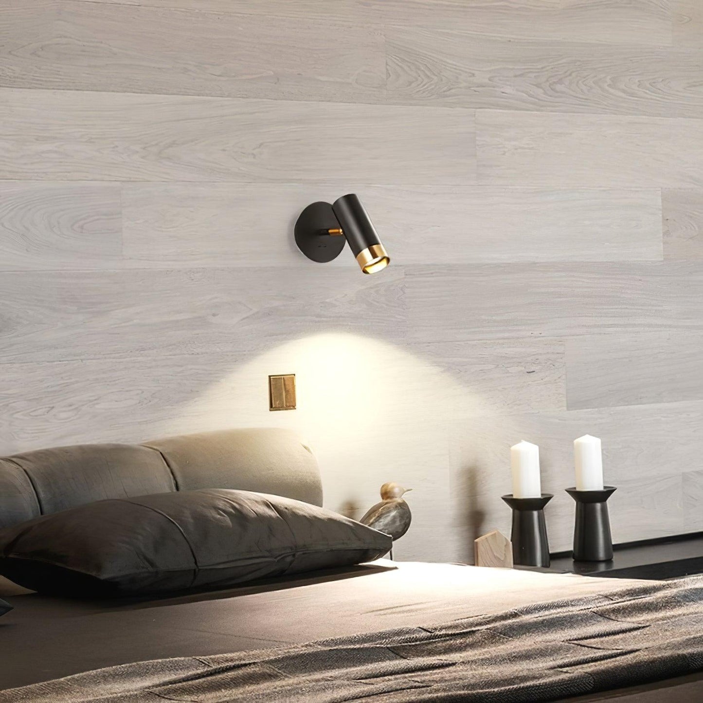 Karpo Wall Lamp | Metal | Black and White