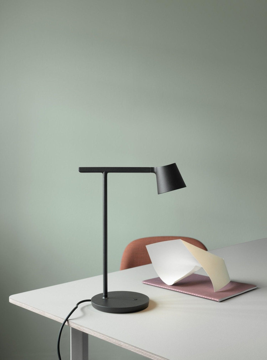 Kepler Table Lamp | Adjustable Aluminum Design | Black, White, Red, Olive