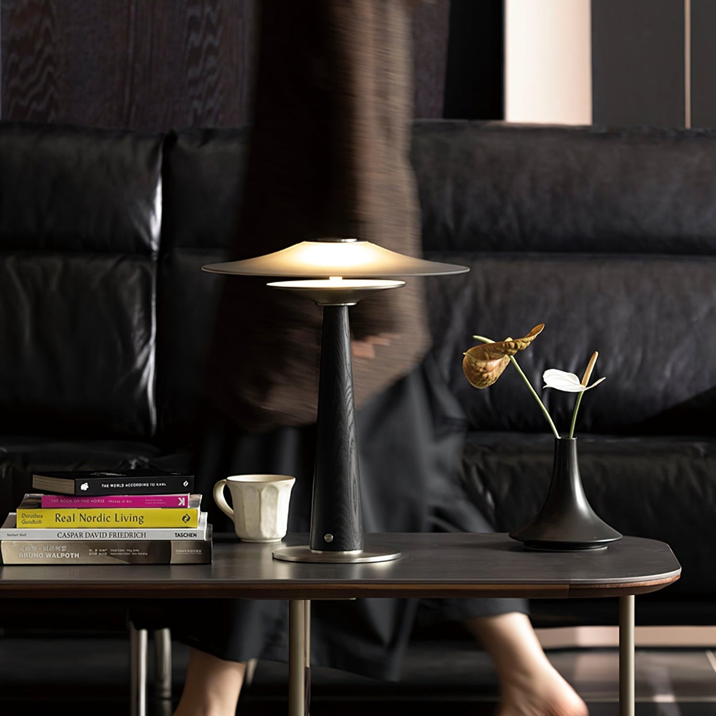 Kizu Peak Table Lamp | Minimalist Design | Black, Nickel