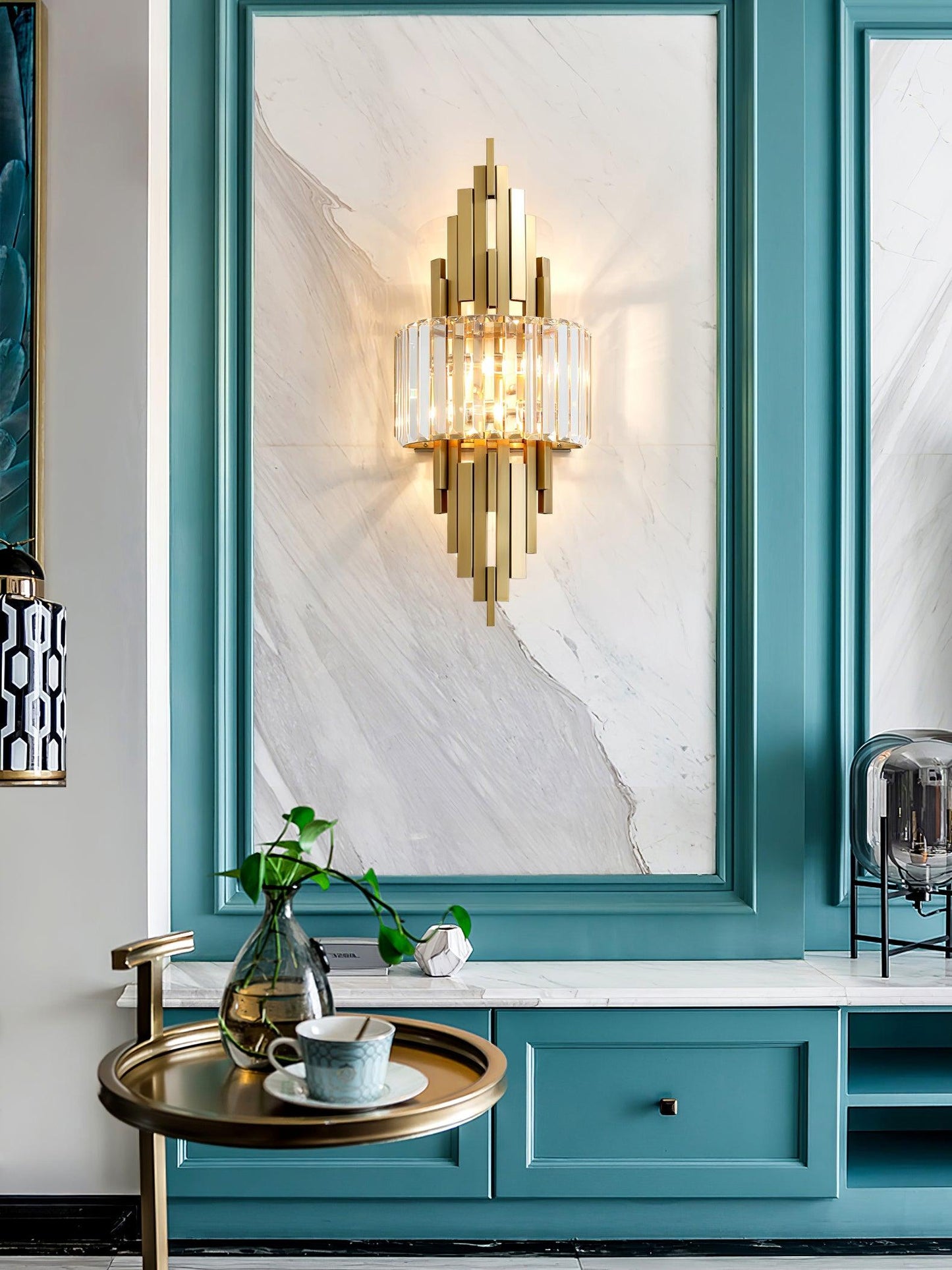 Kubica Crystal Wall Lamp | Stainless Steel & Crystal Glass | Gold