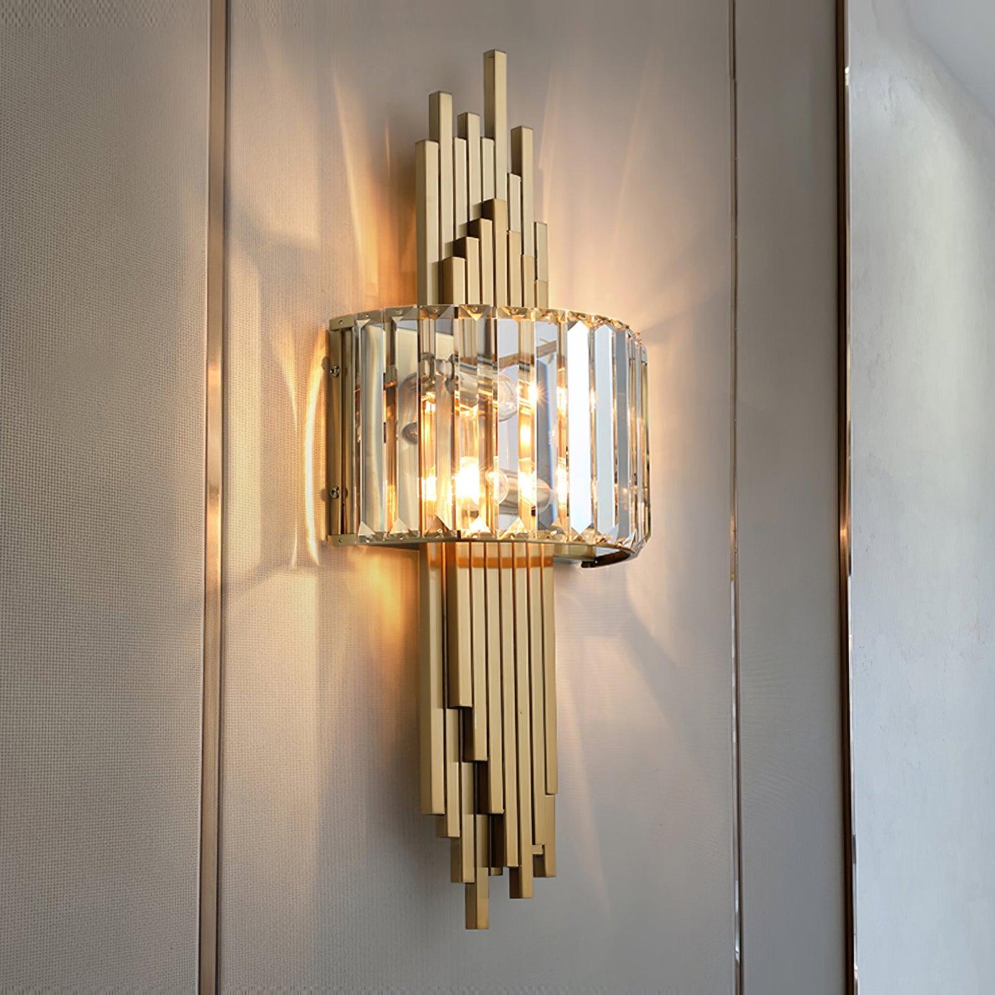 Kubica Crystal Wall Lamp | Stainless Steel & Crystal Glass | Gold