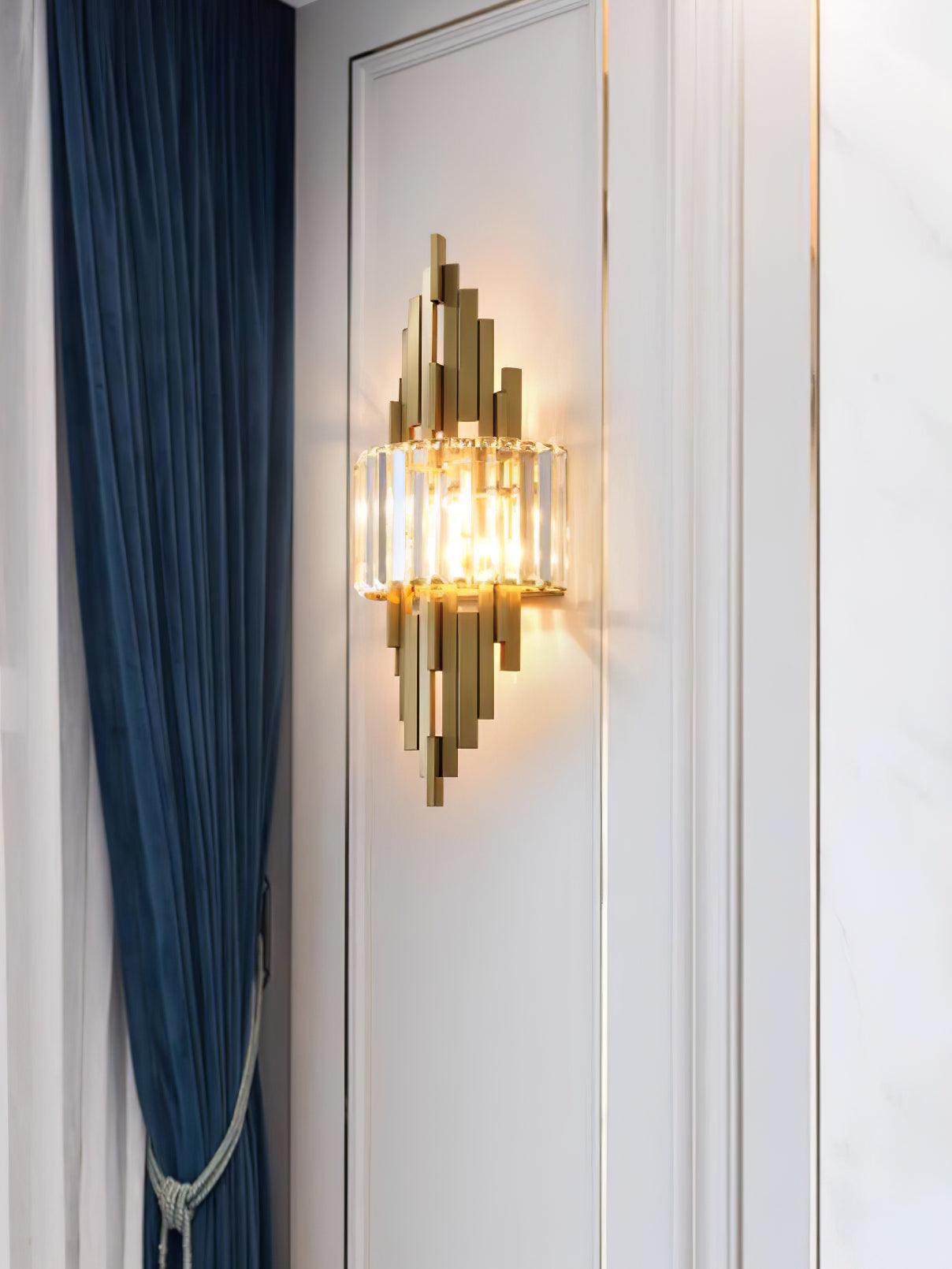 Kubica Crystal Wall Lamp | Stainless Steel & Crystal Glass | Gold