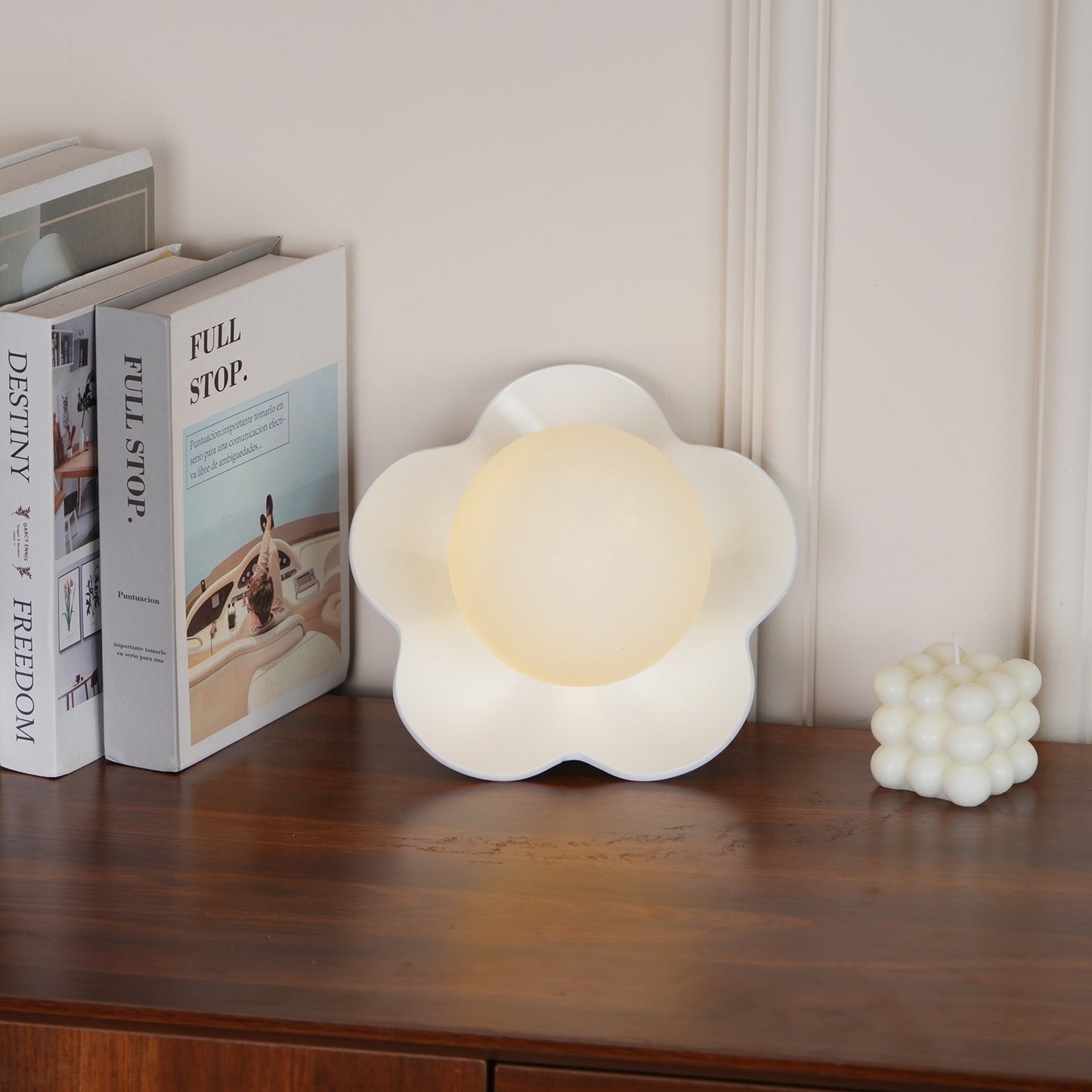 La Fleur Wall Lamp | Resin & Glass | White, Purple, Yellow