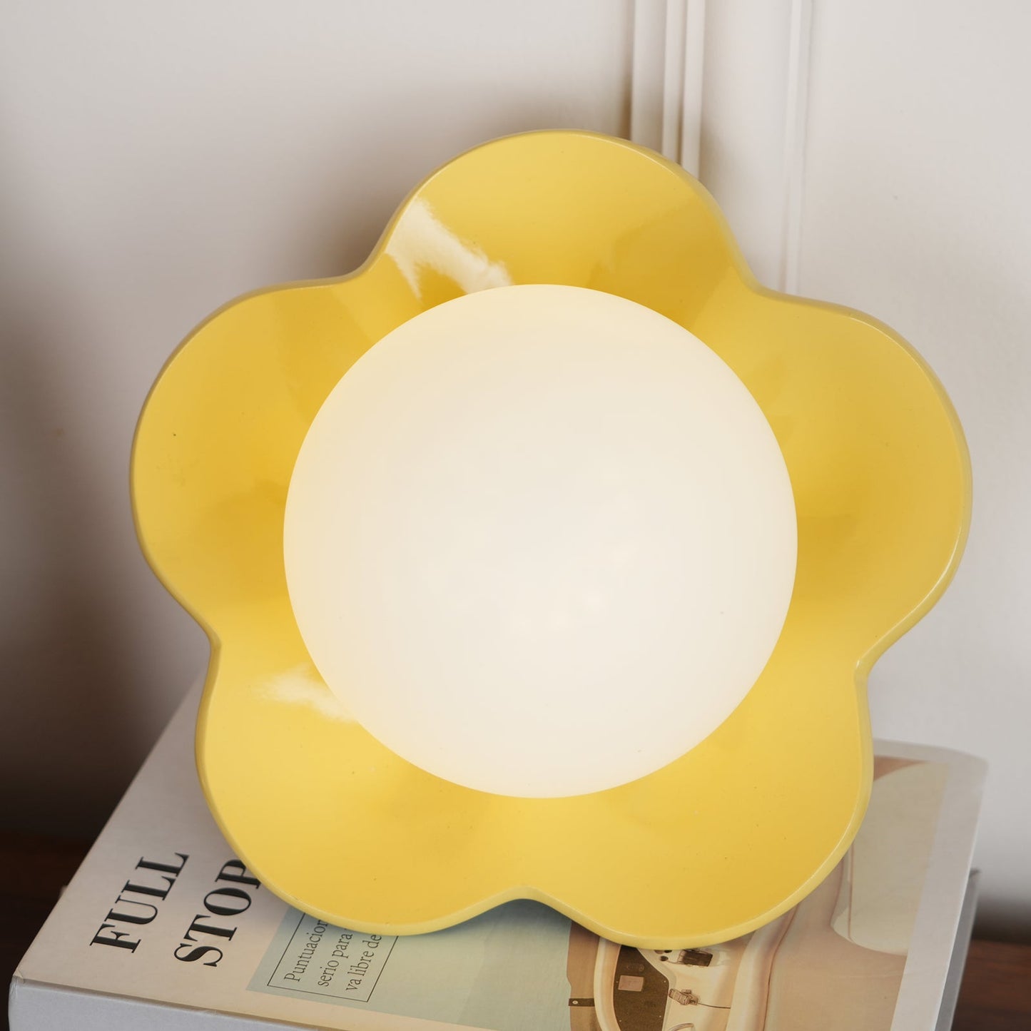 La Fleur Wall Lamp | Resin & Glass | White, Purple, Yellow