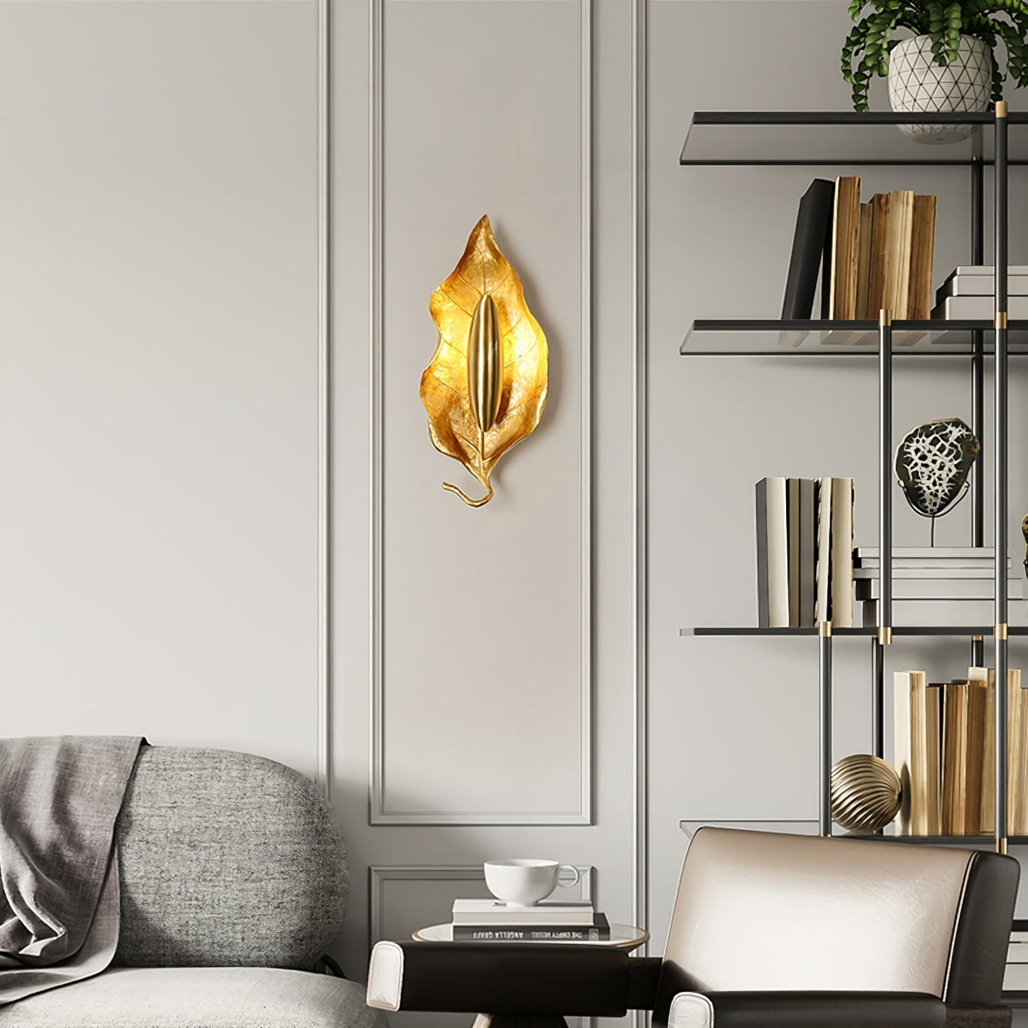 Leaf Brass Wall Lamp | Brass & Iron | Indoor Lighting
