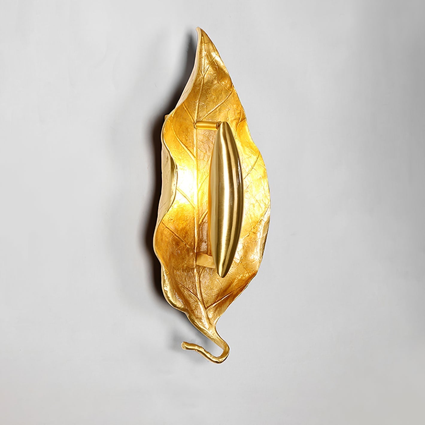 Leaf Brass Wall Lamp | Brass & Iron | Indoor Lighting