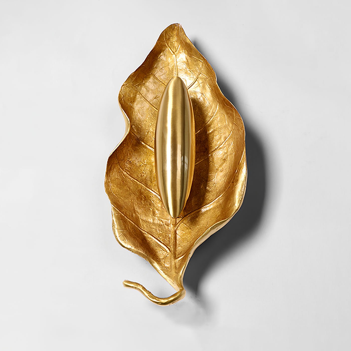 Leaf Brass Wall Lamp | Brass & Iron | Indoor Lighting