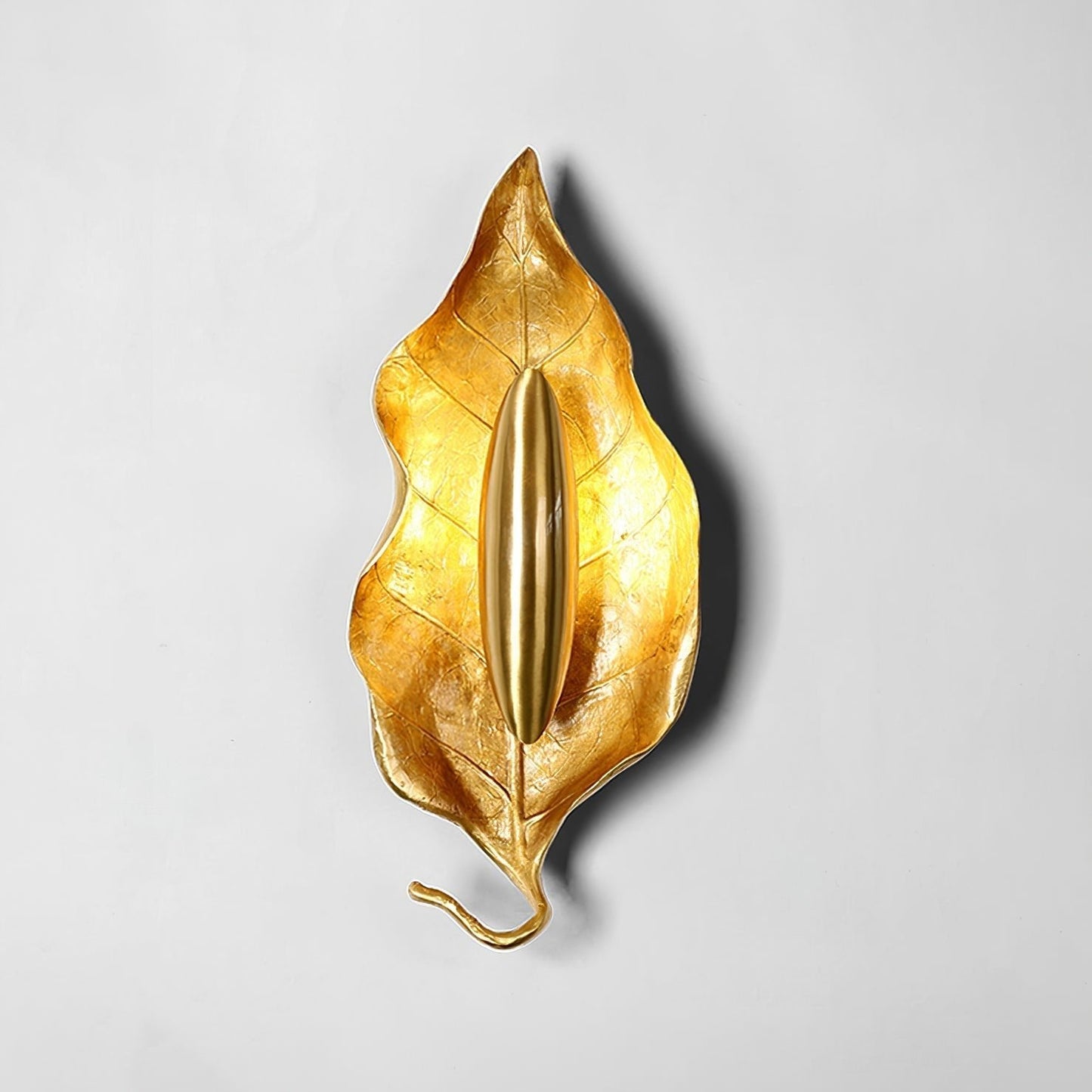 Leaf Brass Wall Lamp | Brass & Iron | Indoor Lighting