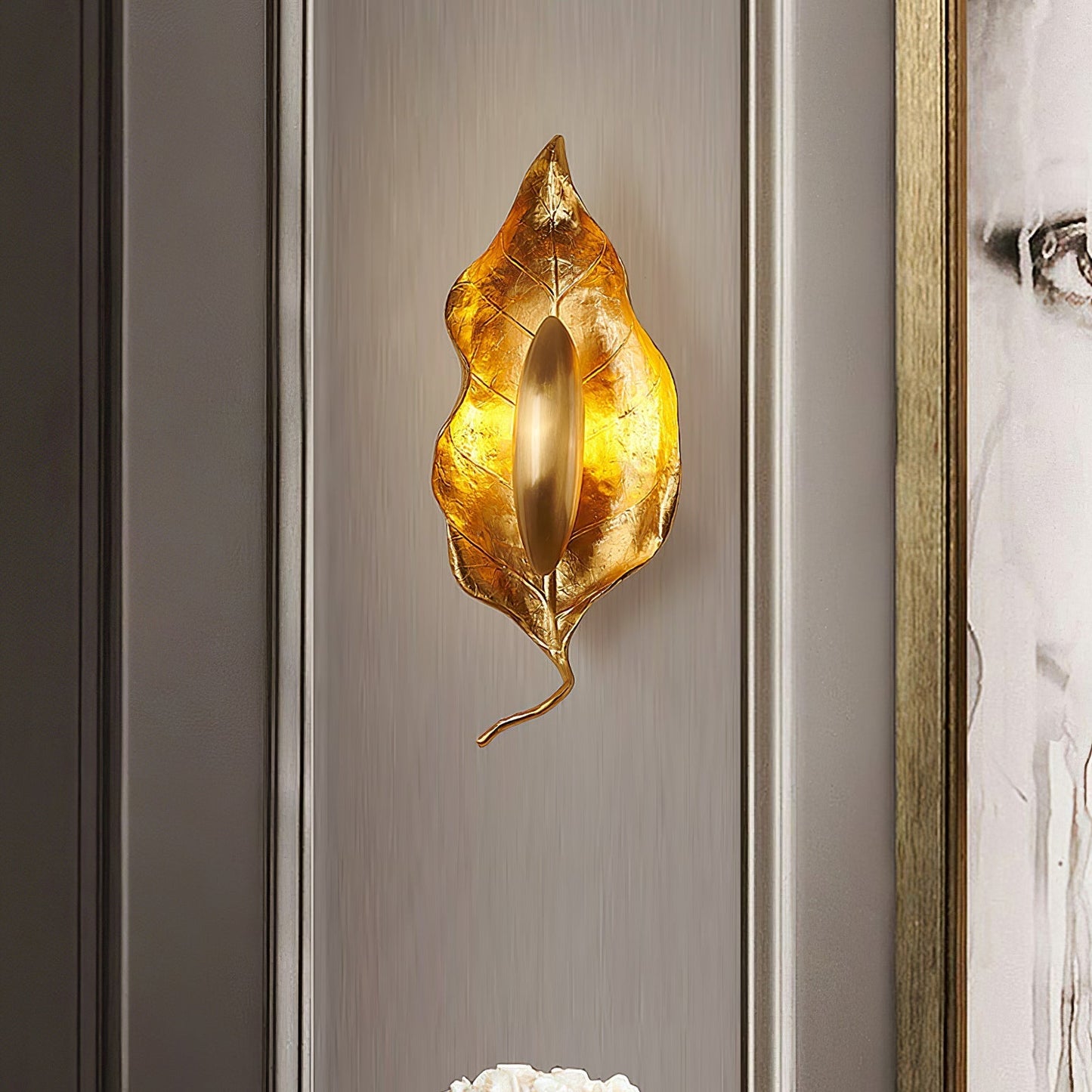 Leaf Brass Wall Lamp | Brass & Iron | Indoor Lighting