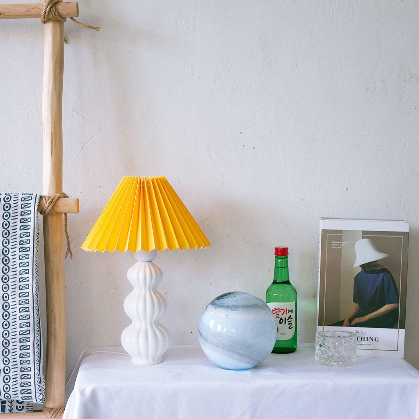 Leo Table Lamp | Ceramic | White