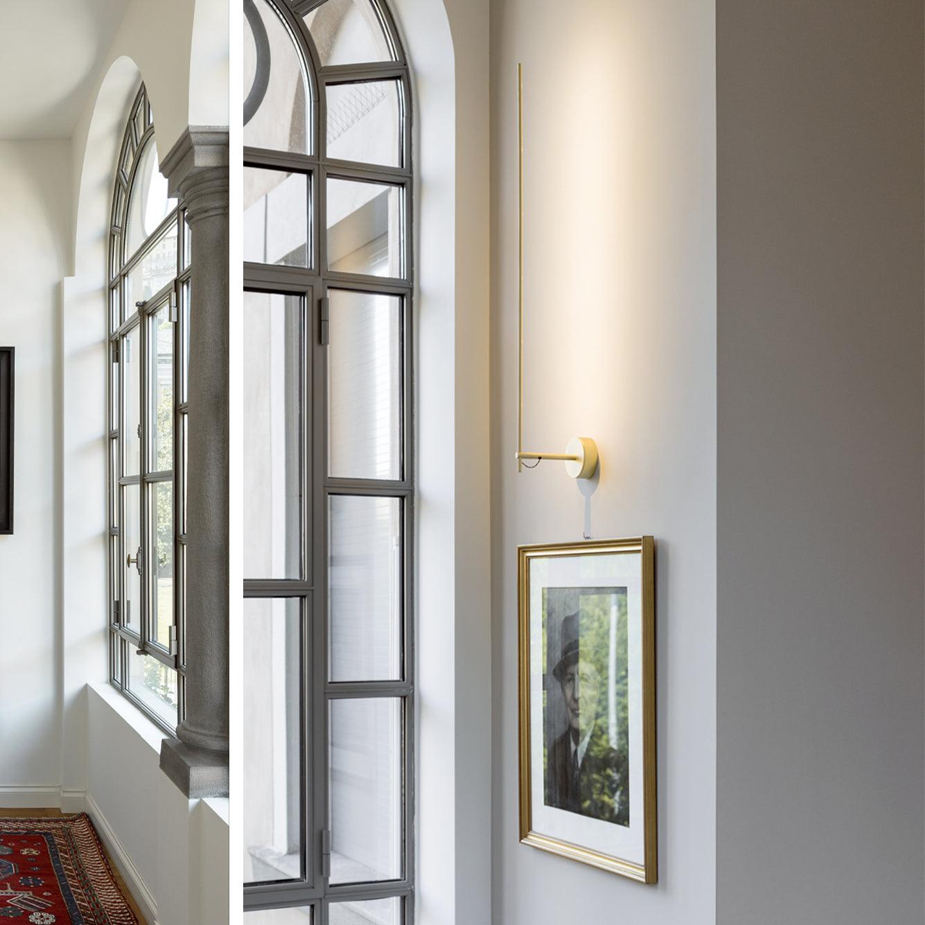 Light Stick Wall Sconce | LED | Gold
