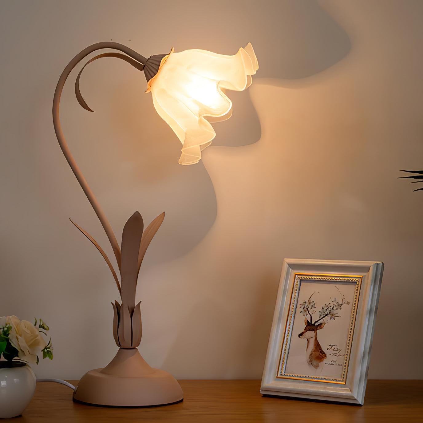 Lily of the Valley Table Lamp | Gold-Tone Metal & Glass | 30cm Diameter