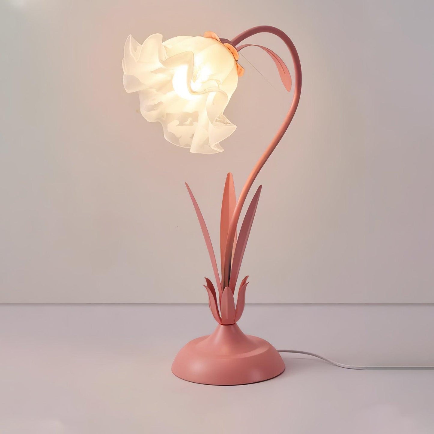 Lily of the Valley Table Lamp | Gold-Tone Metal & Glass | 30cm Diameter