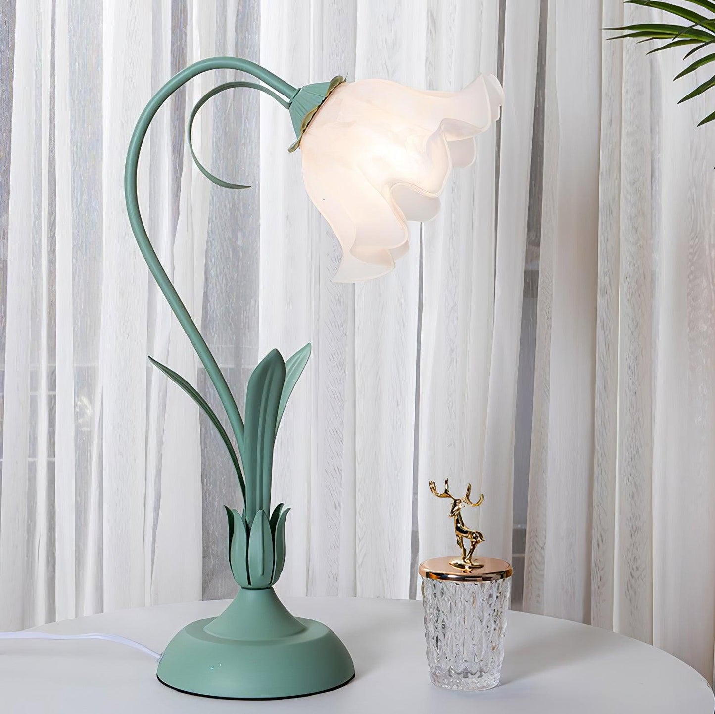 Lily of the Valley Table Lamp | Gold-Tone Metal & Glass | 30cm Diameter