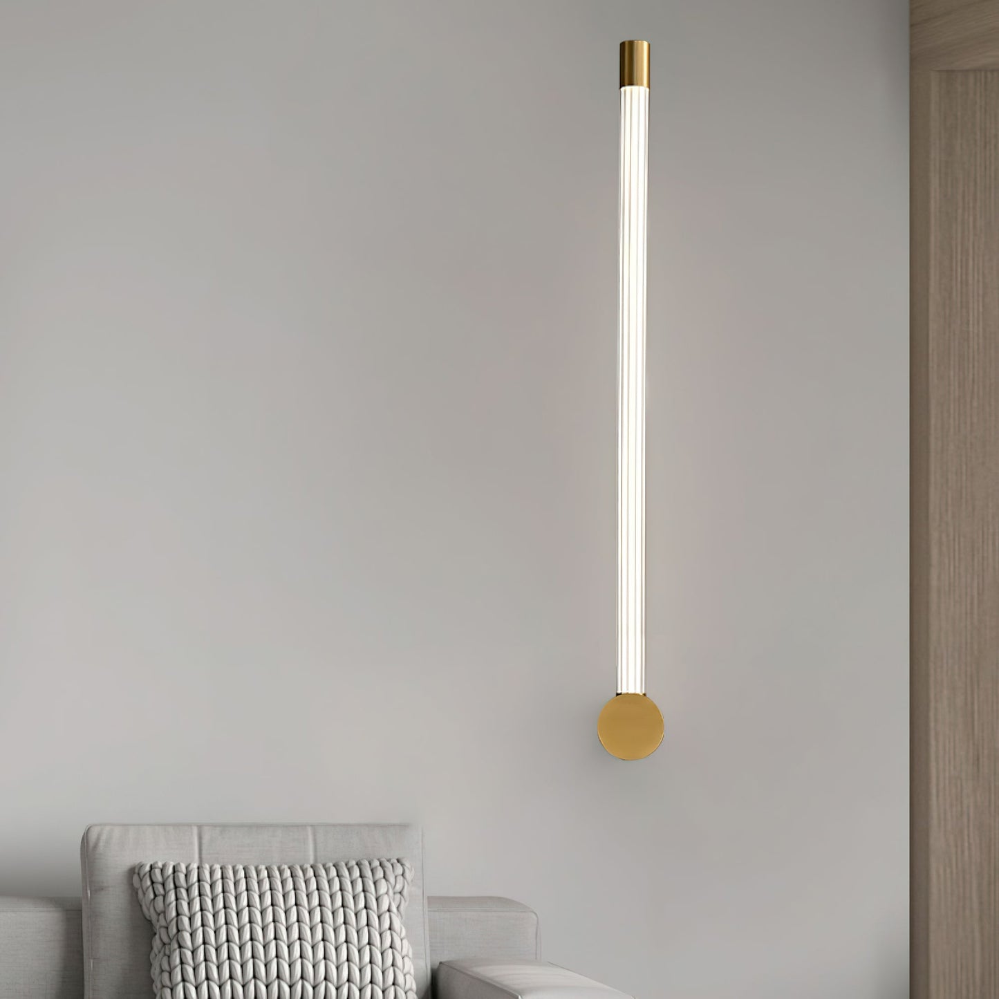Linear LED Sconce | Rechargeable | Black & Copper