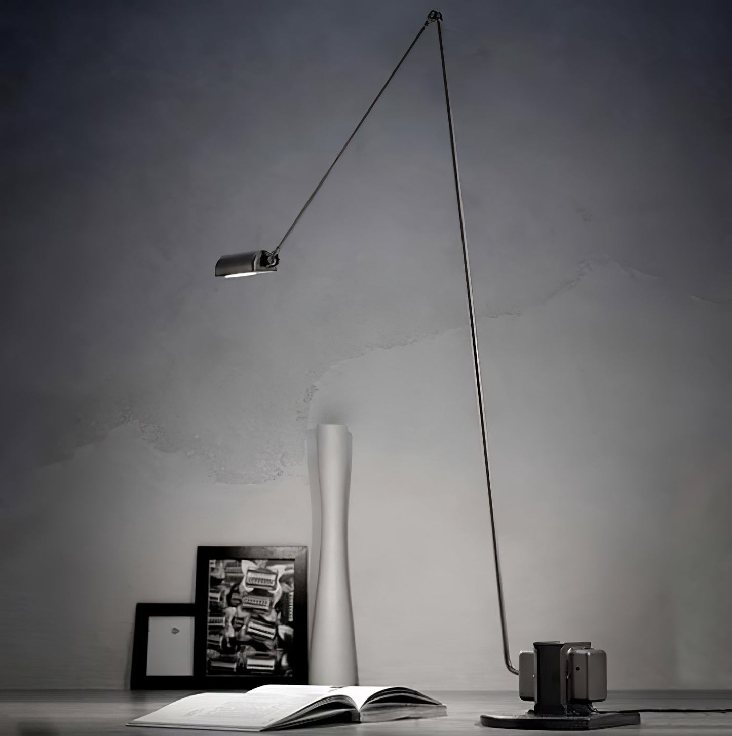Dynamo Table Lamp | Rotating Diffuser | Dimmable LED