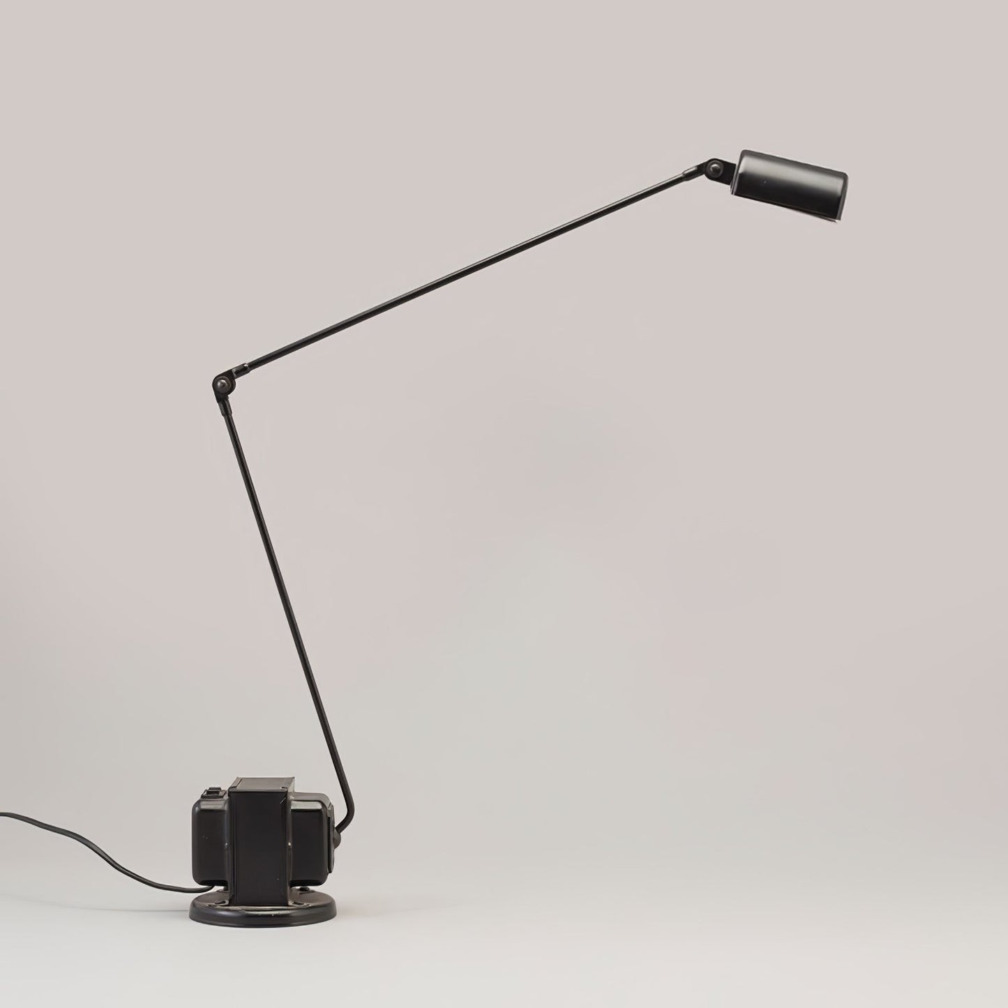 Dynamo Table Lamp | Rotating Diffuser | Dimmable LED