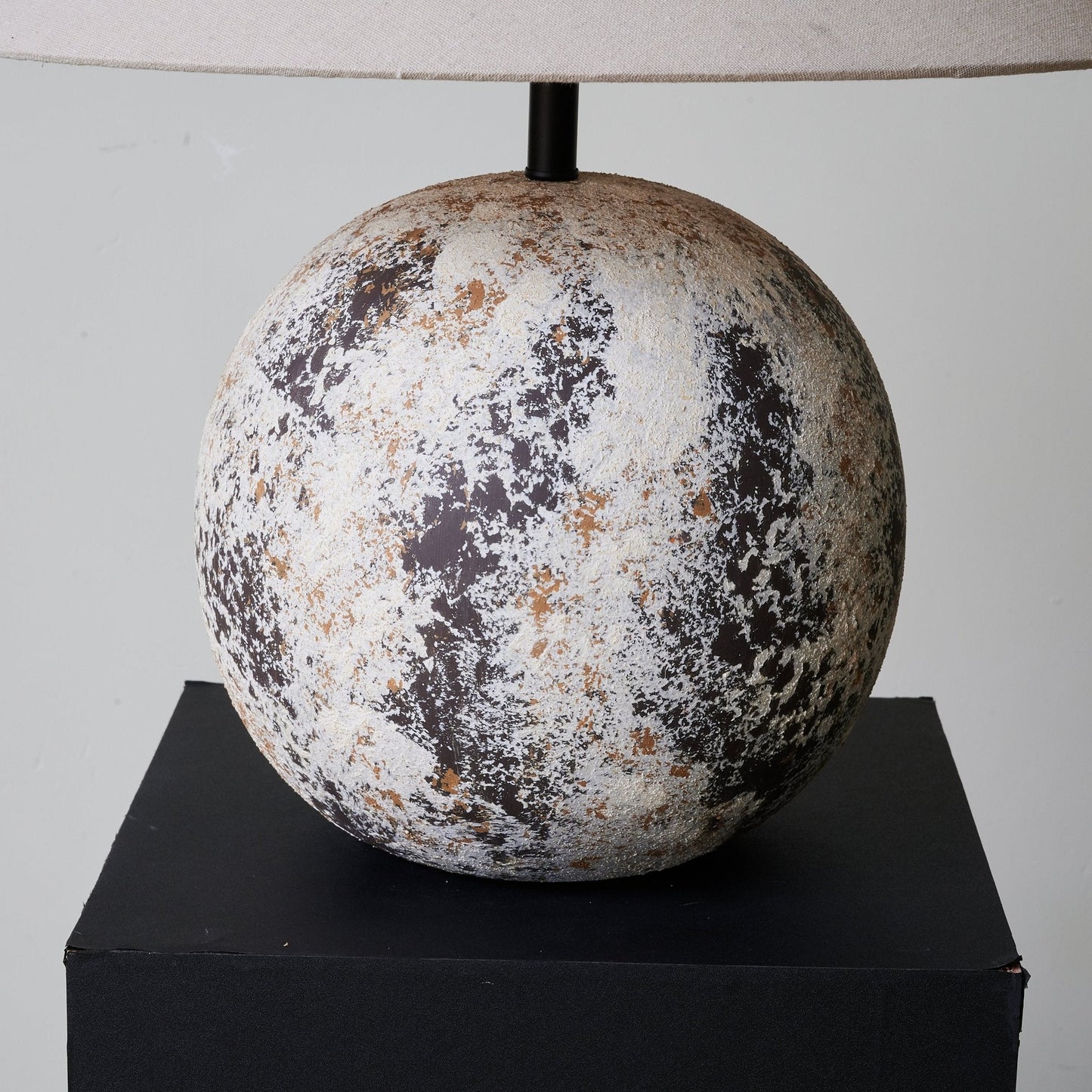 Luna Terra Table Lamp | Ceramic Base | Black and White