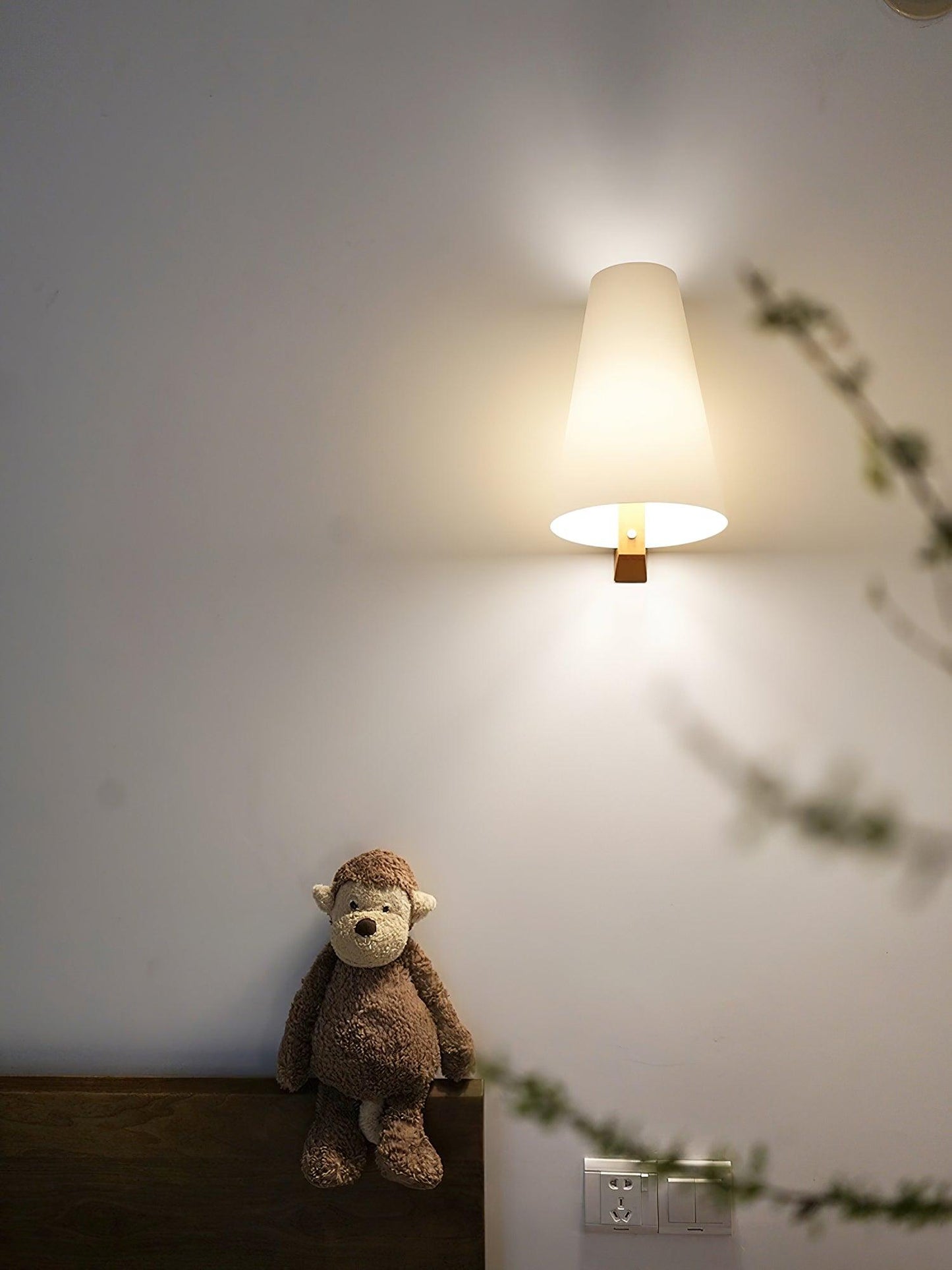 Lupe Wall Lamp | Solid Wood & Fabric | Walnut & White
