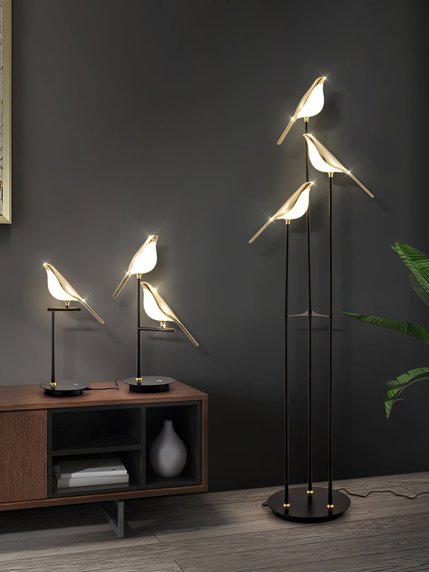Magpie Perch Table Lamp | Metal, Acrylic, Iron | Black, Gold, White