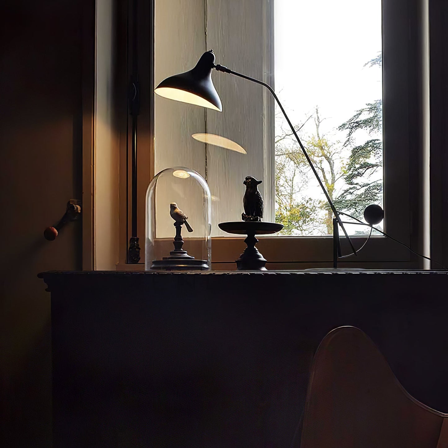 Oculus Table Lamp | Matte Black Metal | Adjustable Design