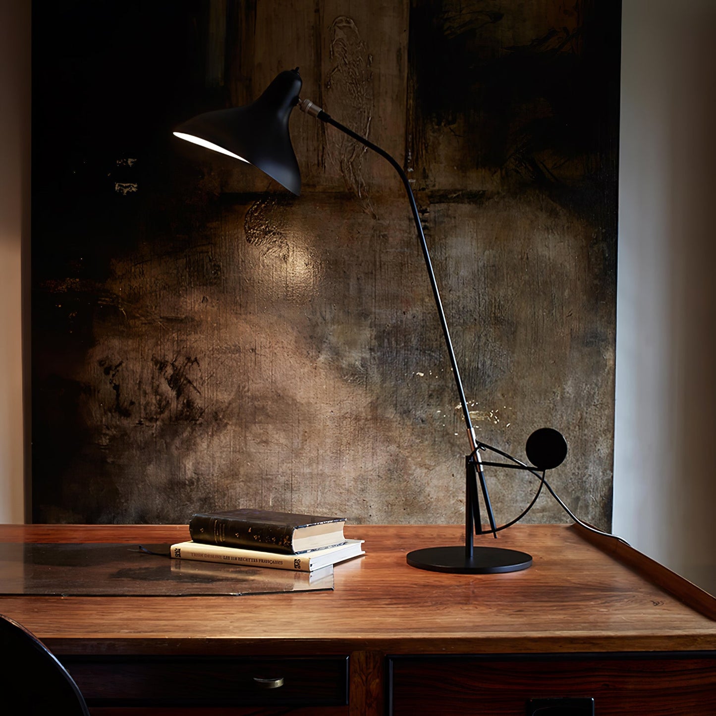 Oculus Table Lamp | Matte Black Metal | Adjustable Design