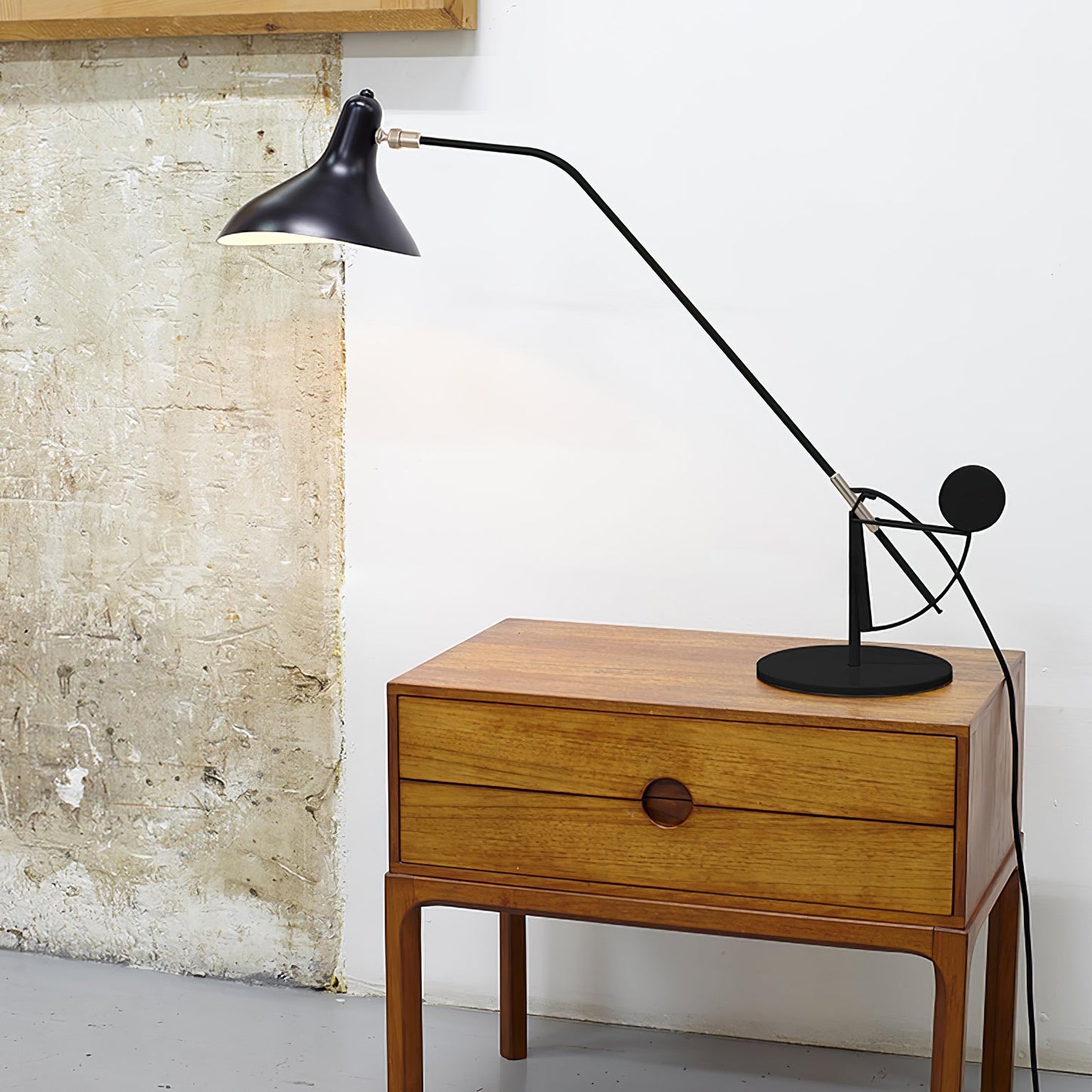 Oculus Table Lamp | Matte Black Metal | Adjustable Design