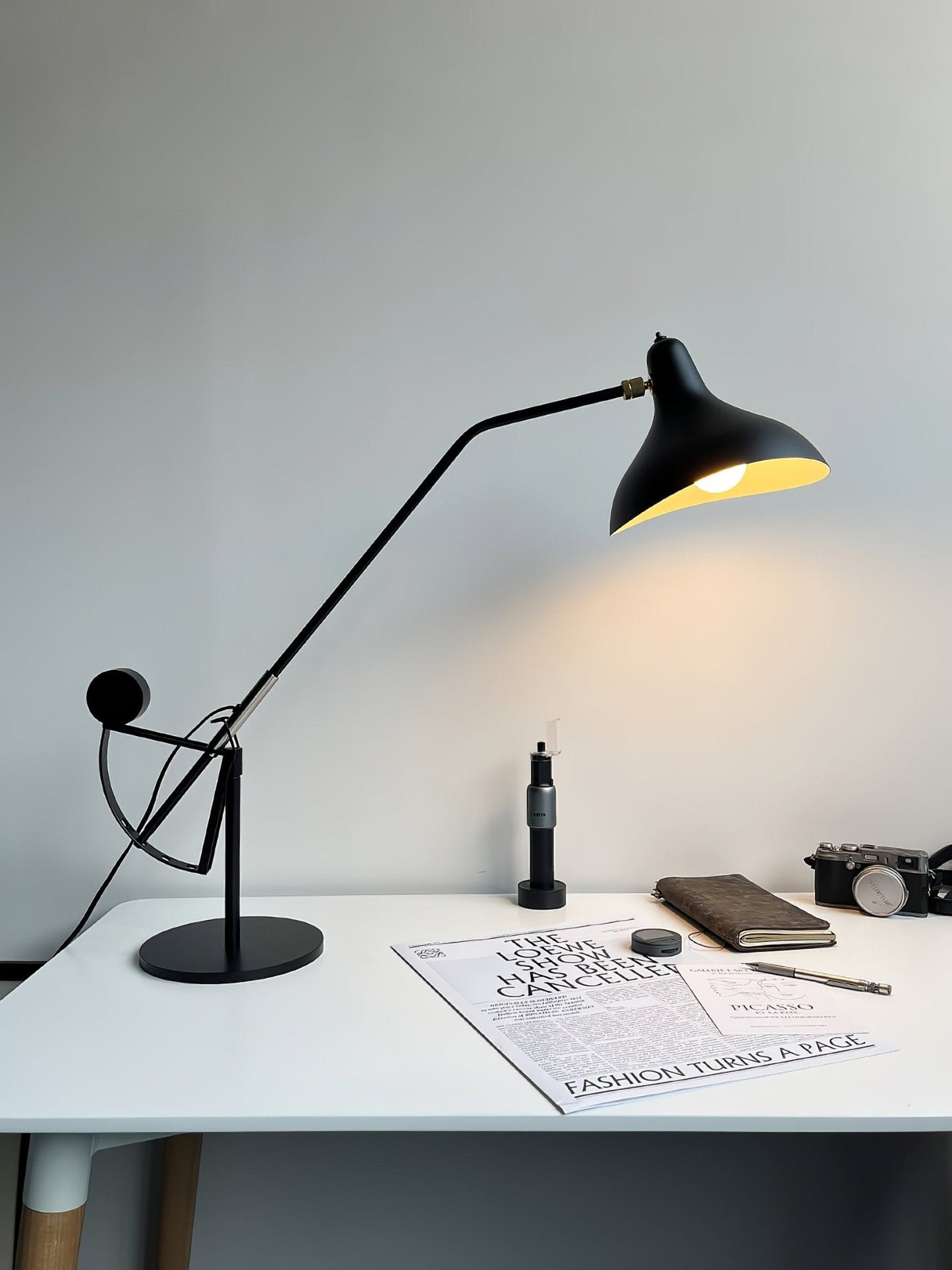 Oculus Table Lamp | Matte Black Metal | Adjustable Design