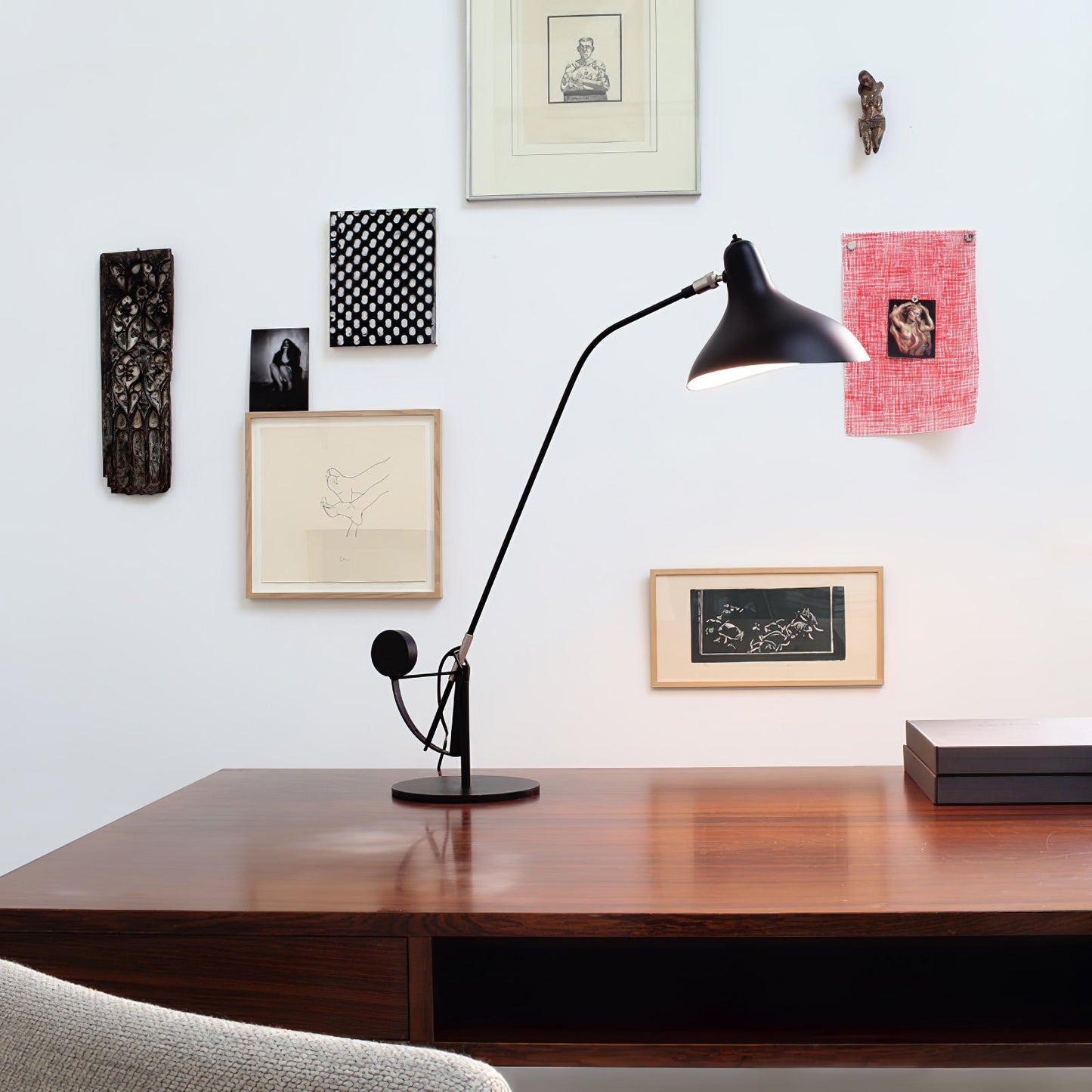 Oculus Table Lamp | Matte Black Metal | Adjustable Design