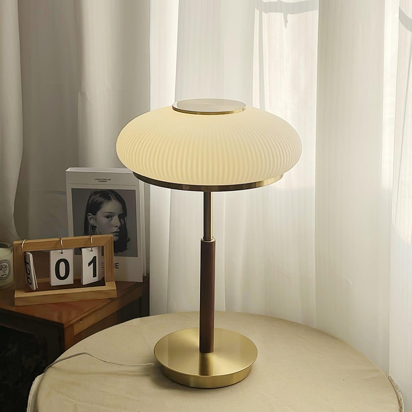 Matsutake Mushroom Table Lamp | Metal, Glass, Wood | Gold and White