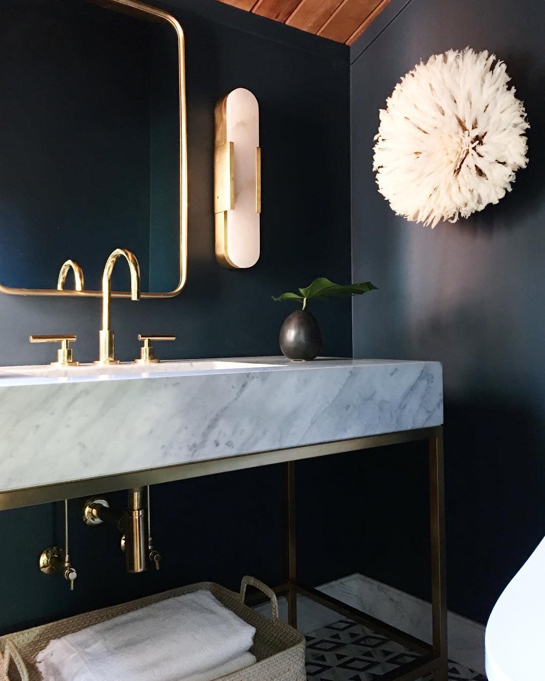 Alabaster Wall Lamp Set | Hand-Crafted Brass Accents | 2 Lights