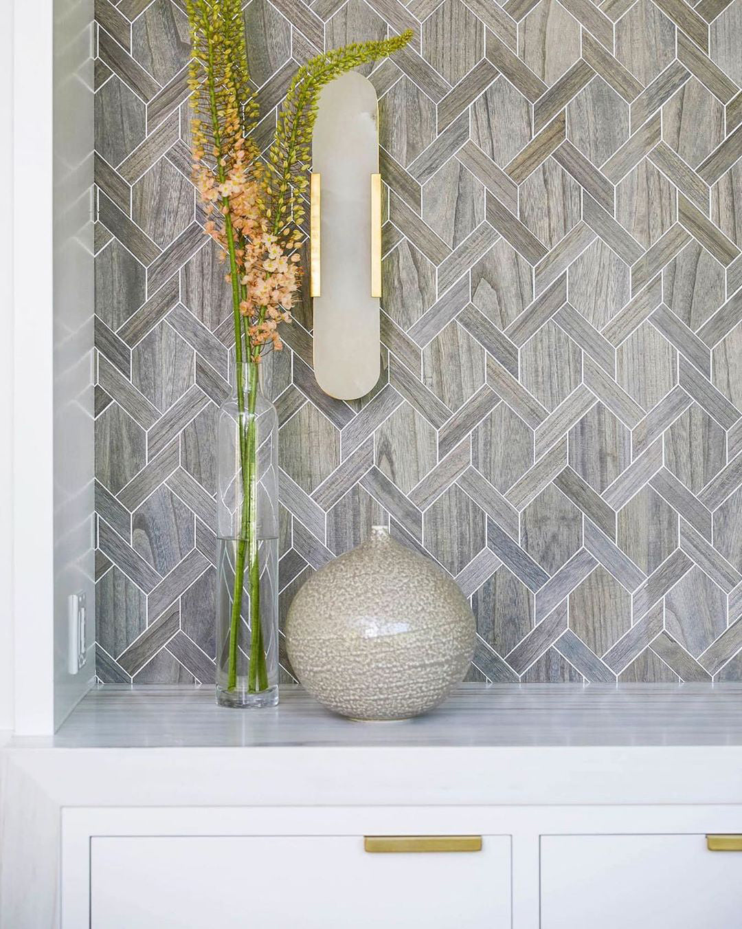 Alabaster Wall Lamp Set | Hand-Crafted Brass Accents | 2 Lights
