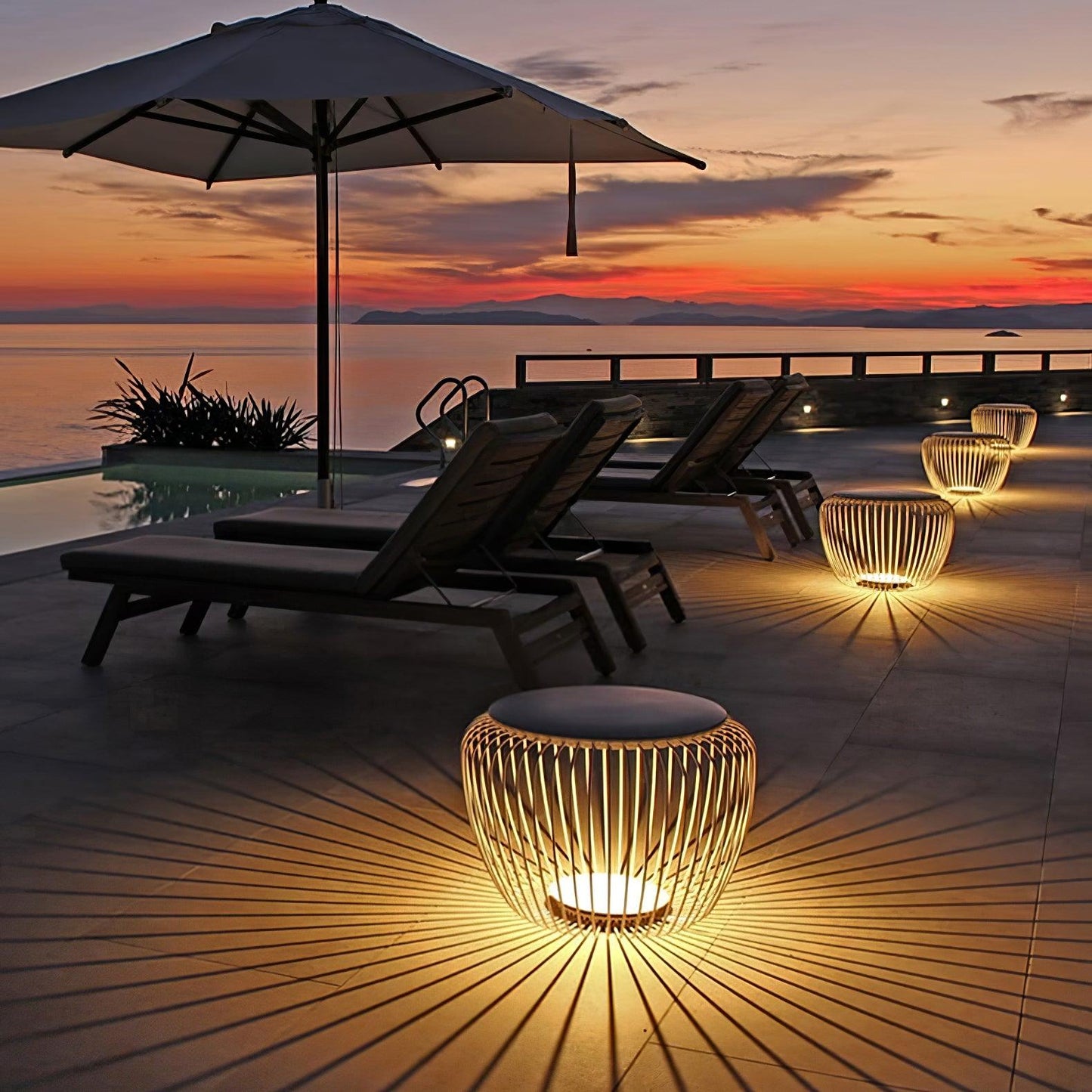 Meridiano Garden Table Light | Steel Rod Structure | Black