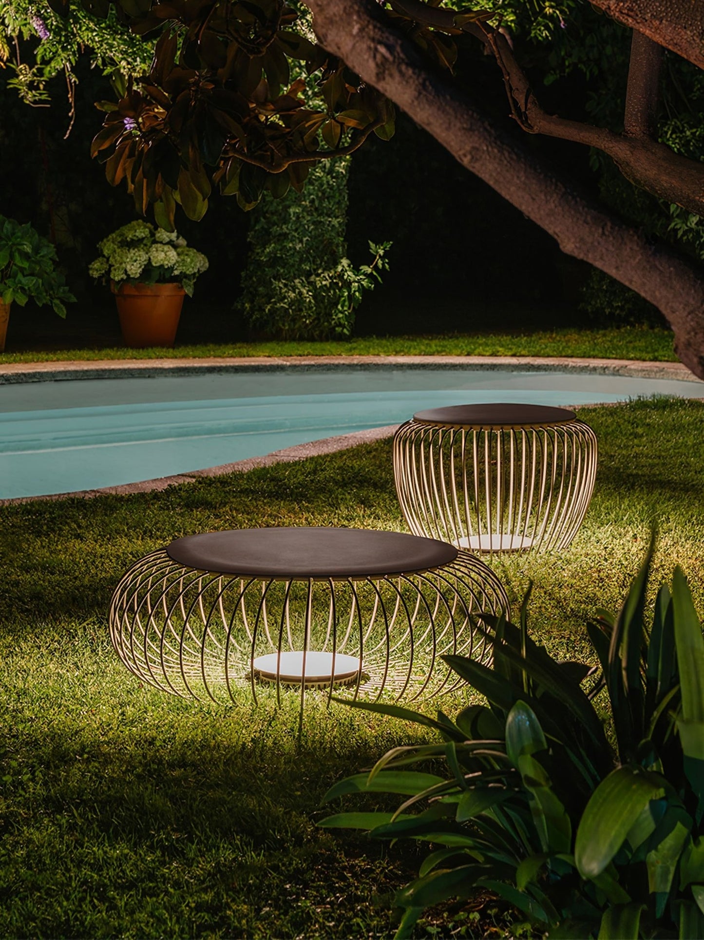 Meridiano Garden Table Light | Steel Rod Structure | Black