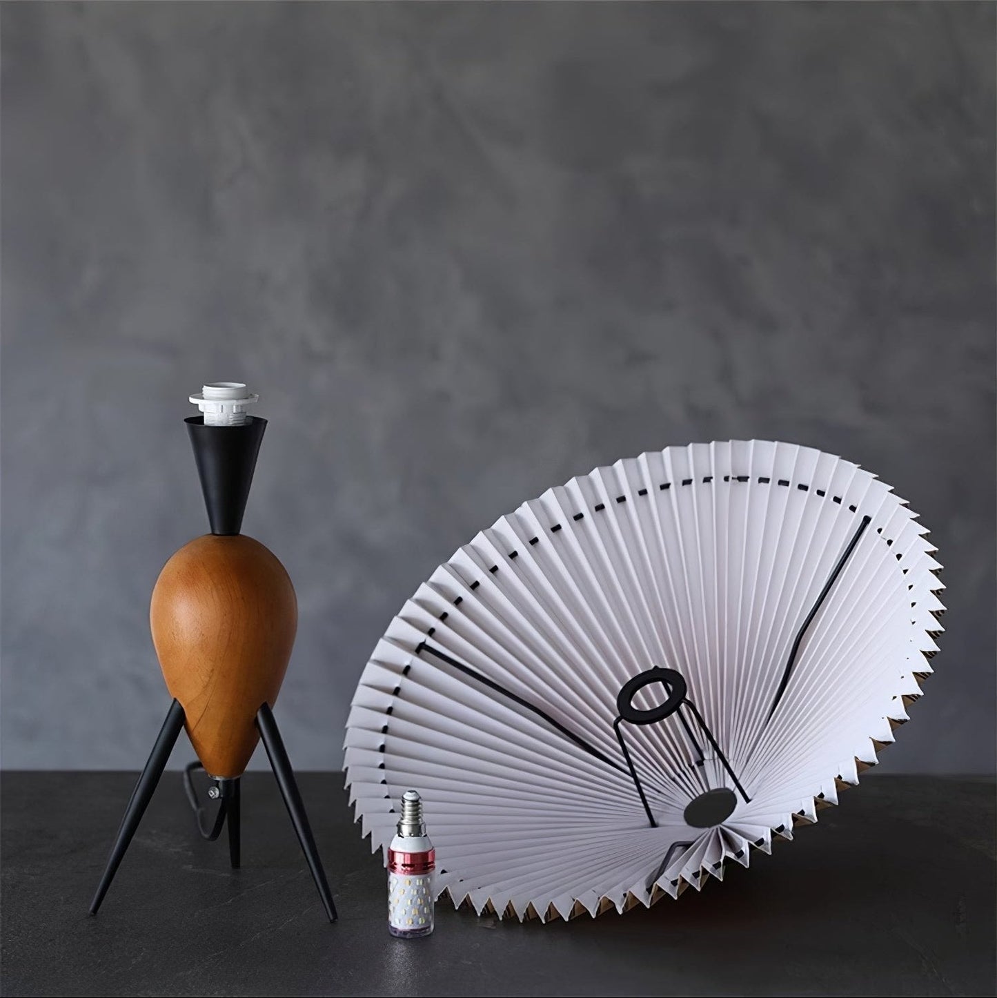Vintage Table Lamp | Burl Wood & Metal | Black Beige
