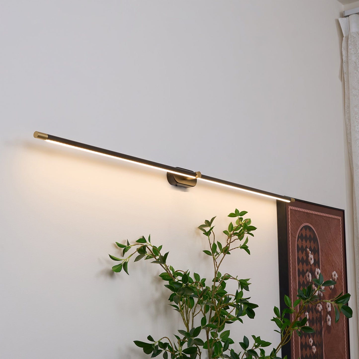 Minimalist Linear Wall Lamp | Metal with Integrated LED | Black or Gold