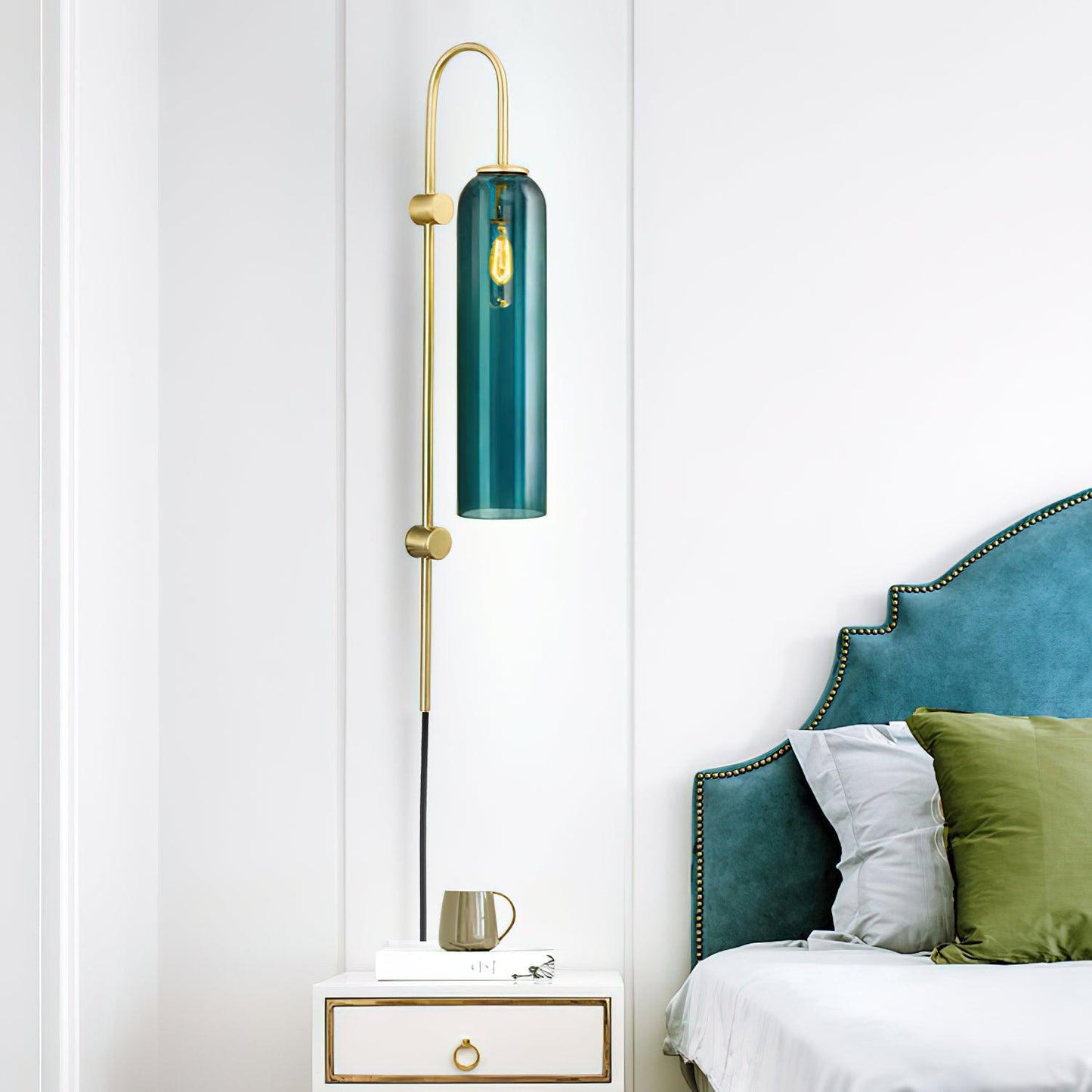 Glass Wall Lamp | Mouth-Blown Glass | Black or Gold Finish