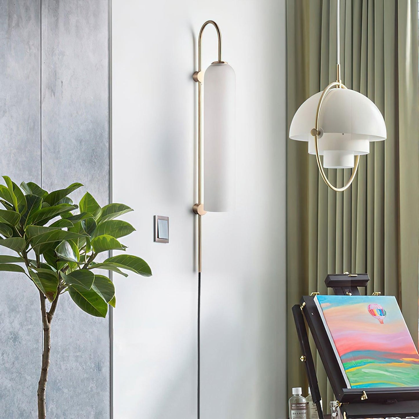 Glass Wall Lamp | Mouth-Blown Glass | Black or Gold Finish