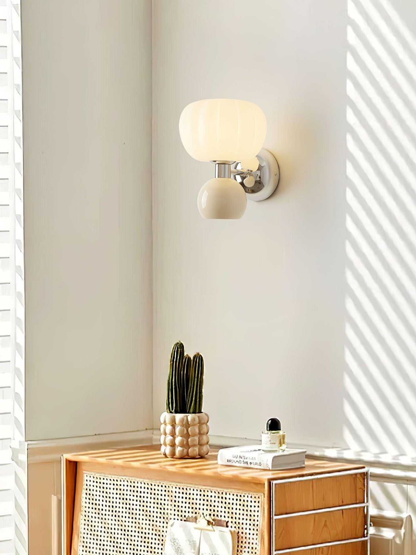 Moderno Cream Sconce | Metal, Plastic | Chrome