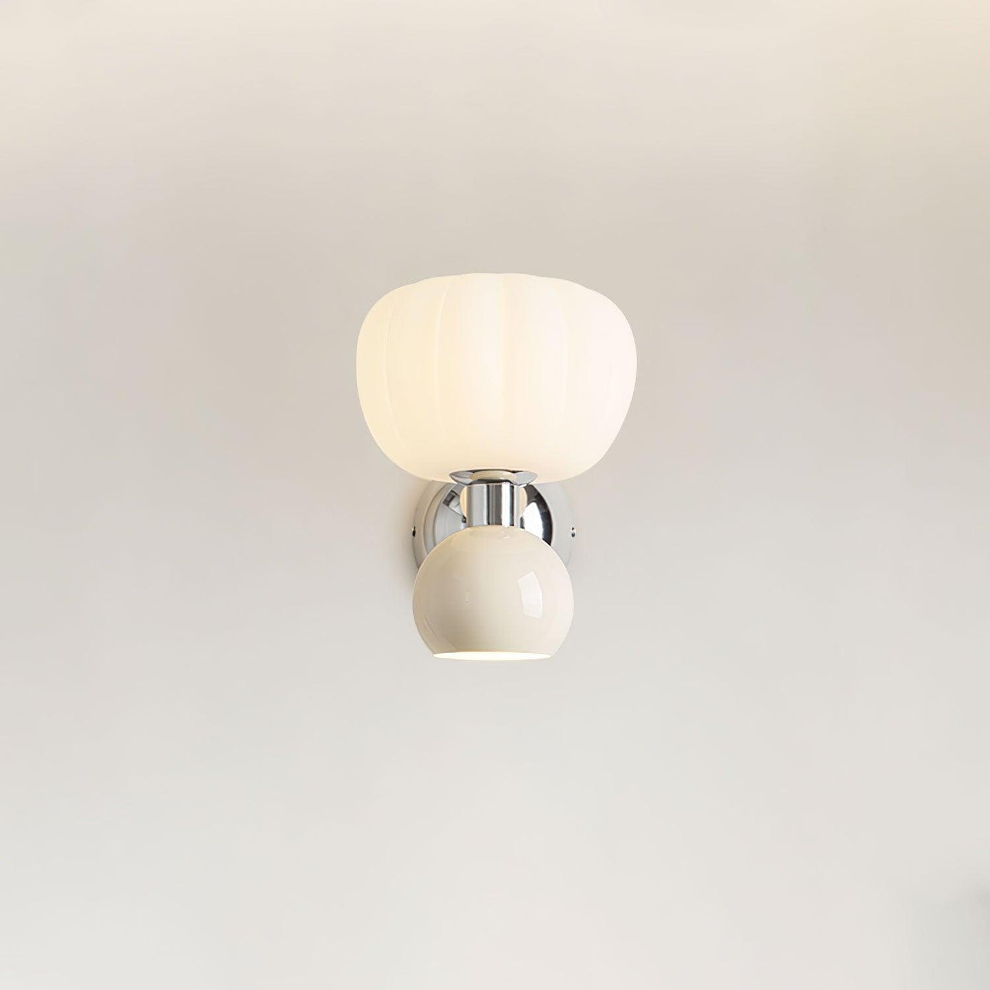 Moderno Cream Sconce | Metal, Plastic | Chrome