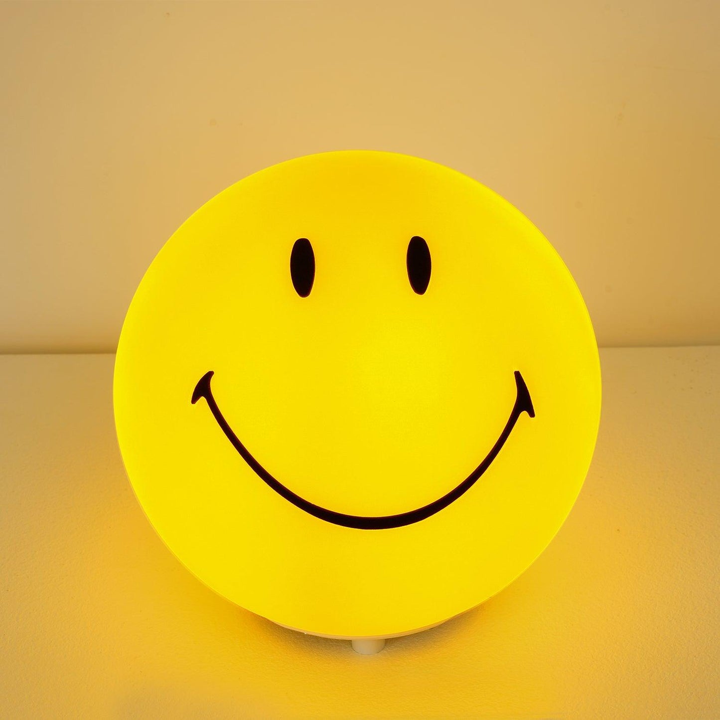 Smiling Table Lamp | Yellow LED | 23cm Diameter