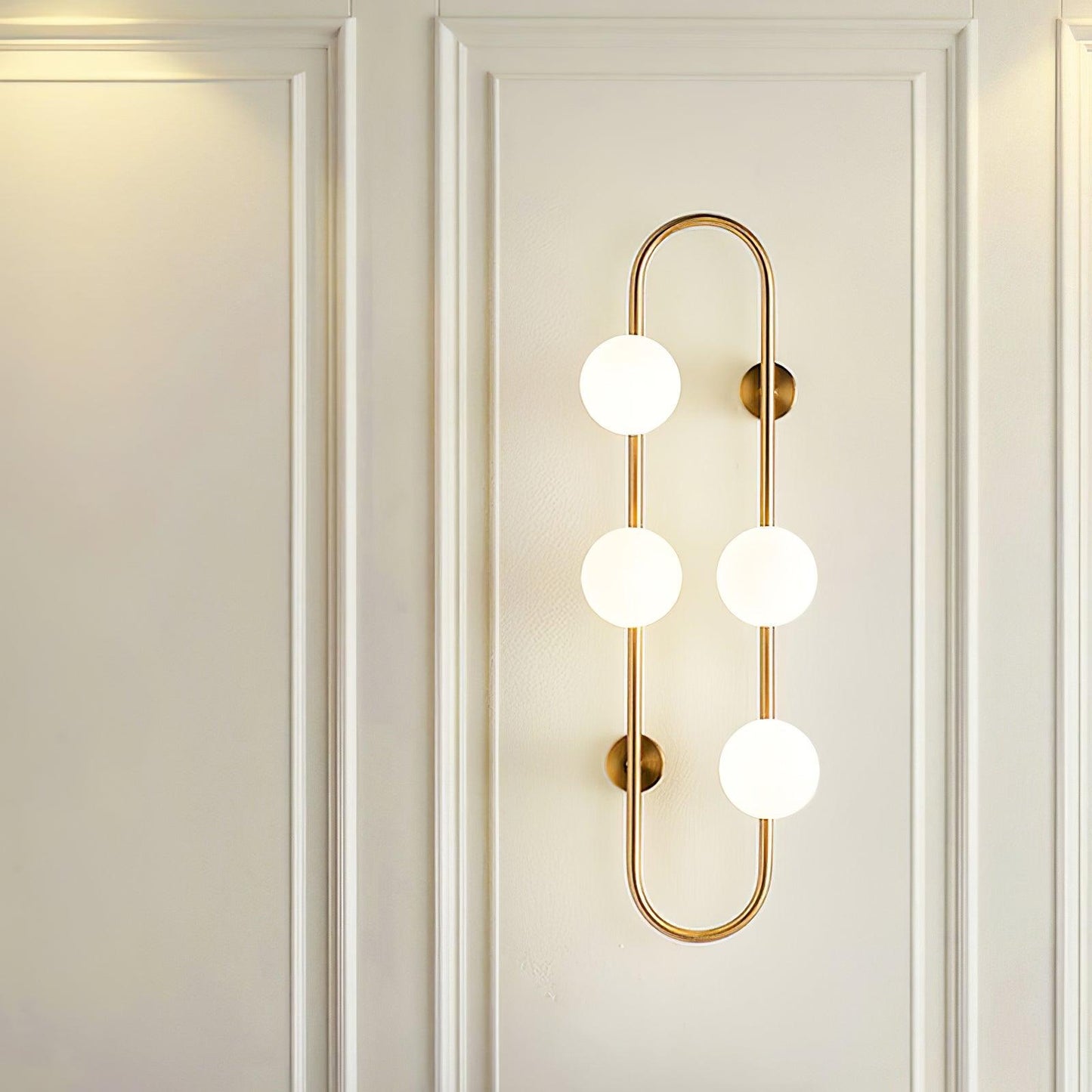 Buch Wall Lamp | Metal & Glass | Gold & Black