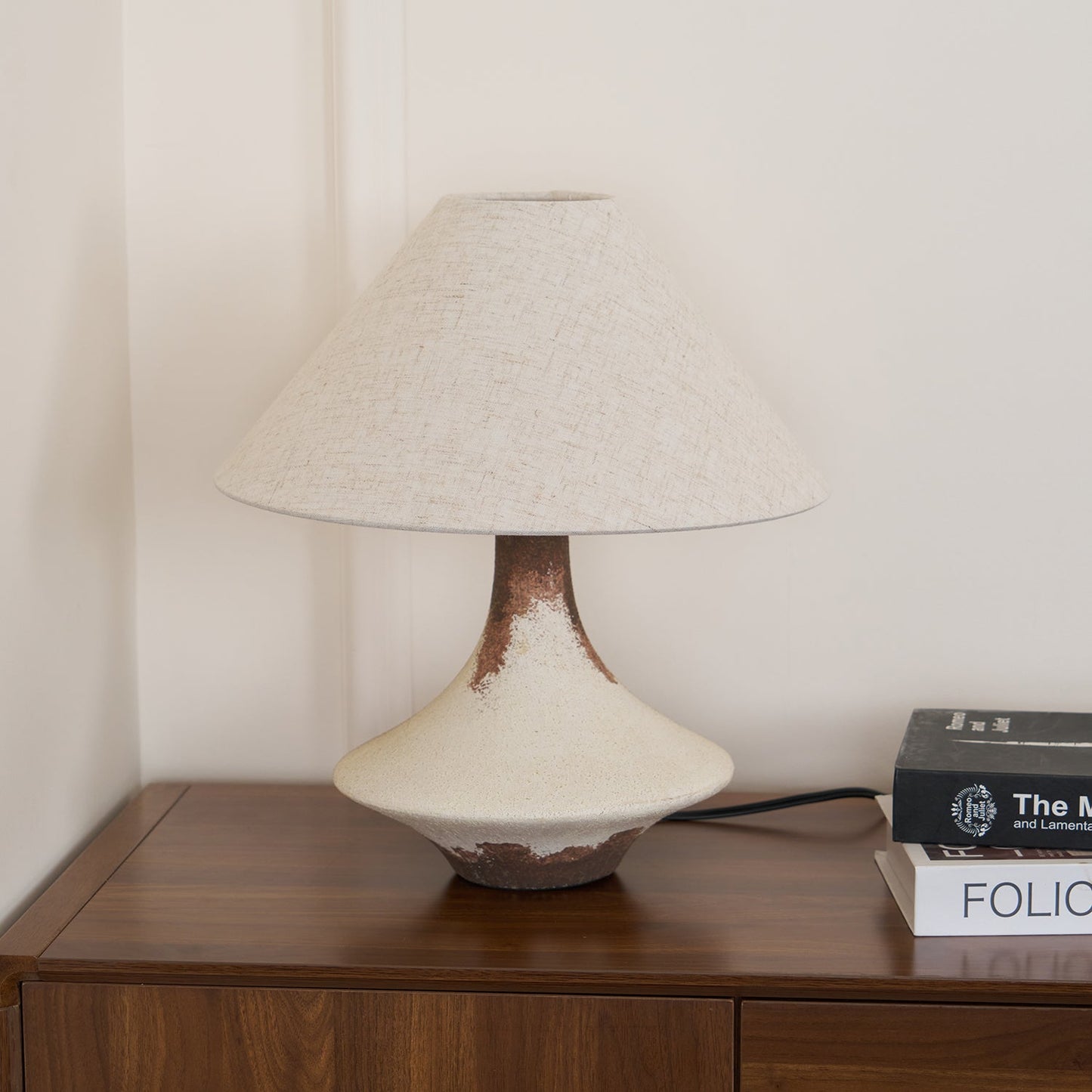 Napa Valley Table Lamp | Metal Ceramic Fabric | Beige