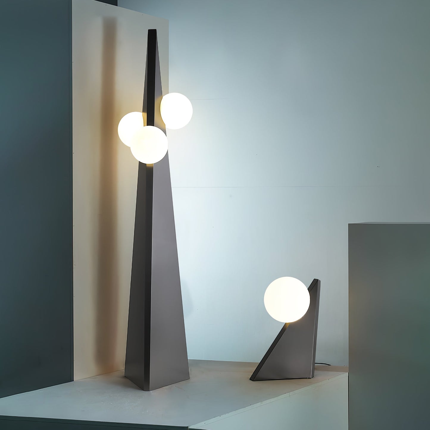 Noir Roy Table Lamp | Stainless Steel & Glass | Black & White