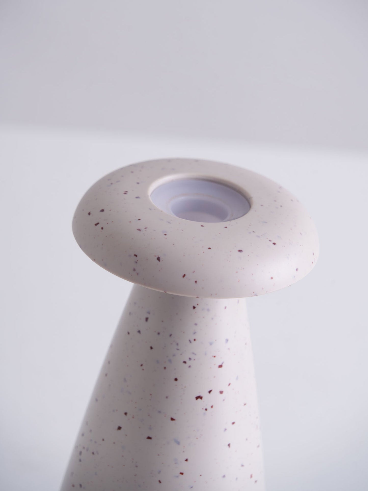 Noko Mushroom Table Lamp | Rechargeable | Grey, Green, Orange