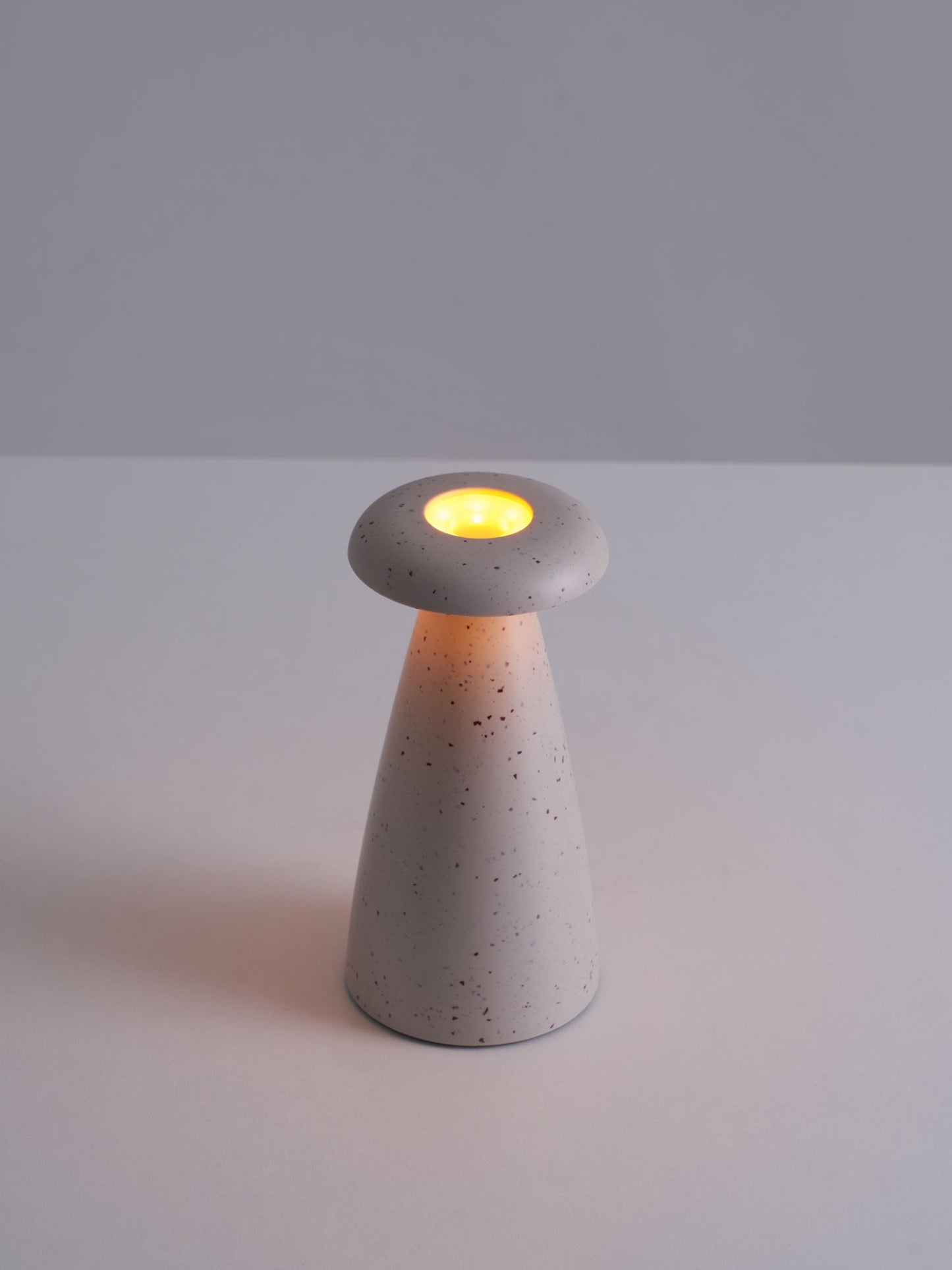 Noko Mushroom Table Lamp | Rechargeable | Grey, Green, Orange