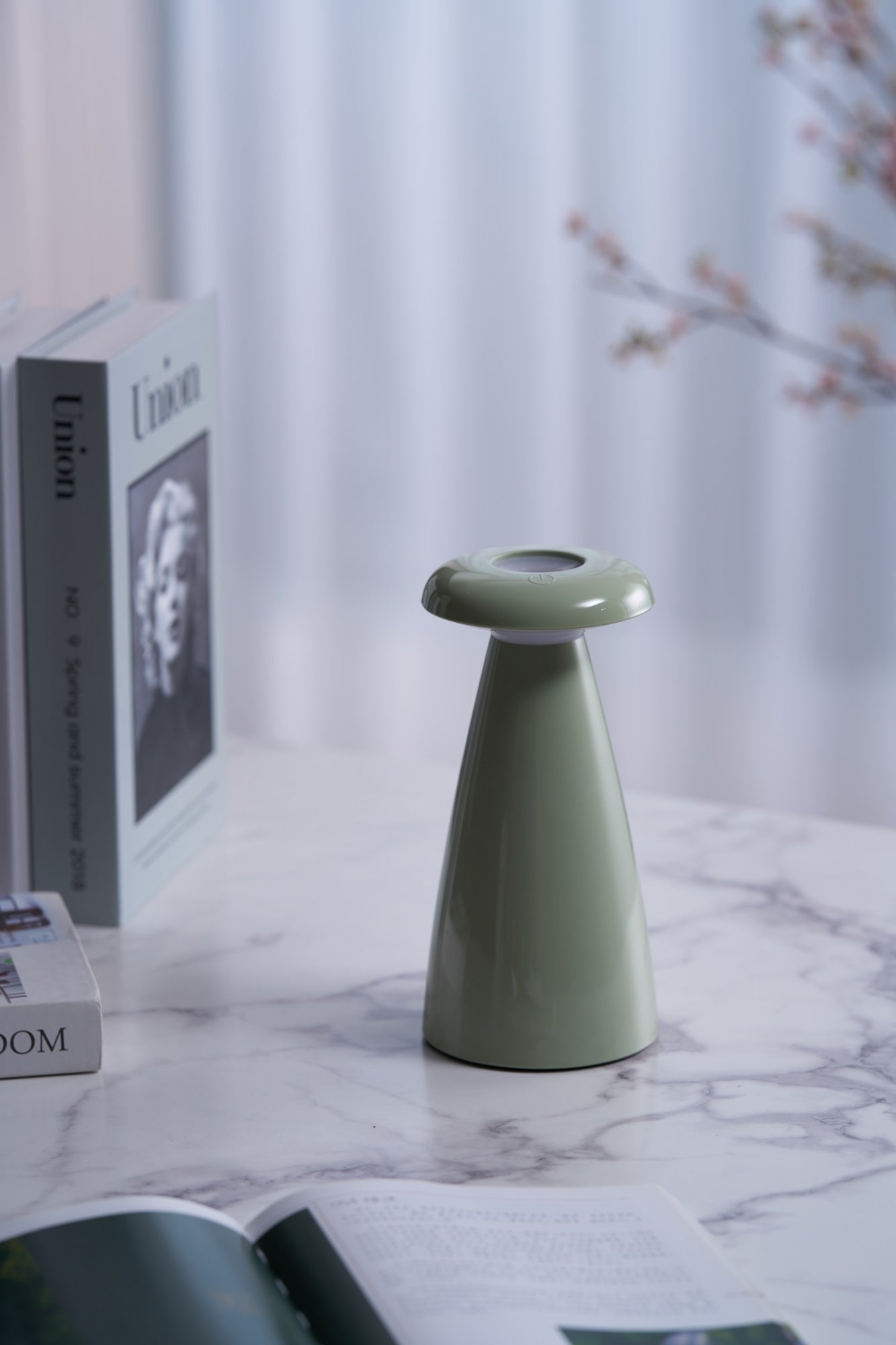 Noko Mushroom Table Lamp | Rechargeable | Grey, Green, Orange